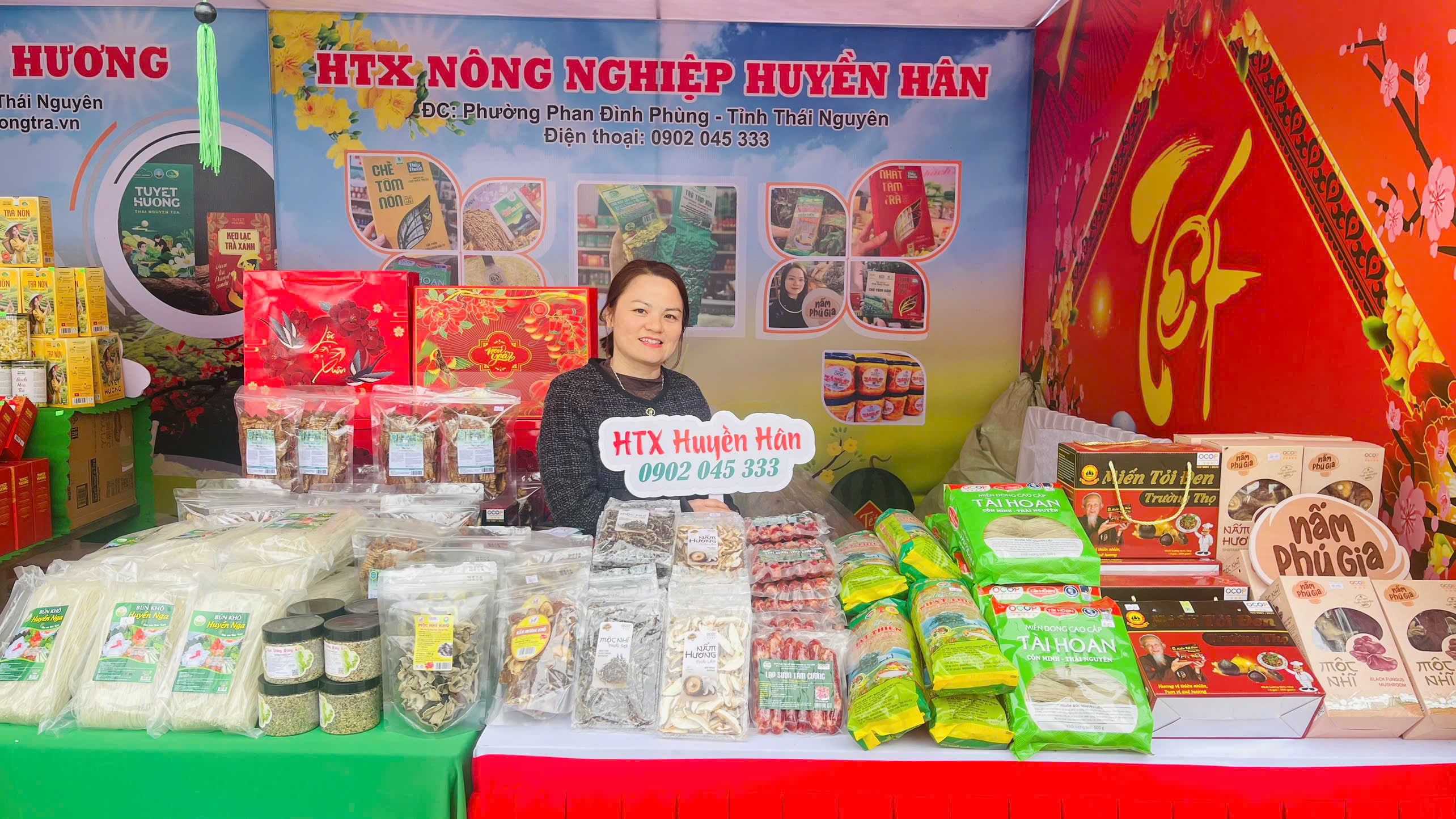 HỘI NÔNG DÂN TỈNH THÁI NGUYÊN HỖ TRỢ HỢP TÁC XÃ THAM GIA HỘI CHỢ QUẢNG BÁ, GIỚI THIỆU SẢN PHẨM ĐỊA PHƯƠNG