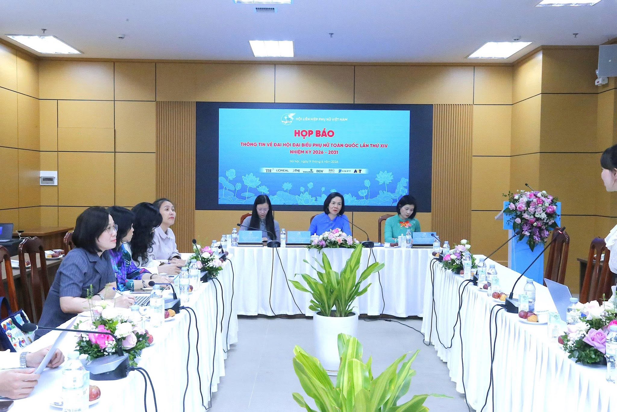 TRUNG ƯƠNG HỘI LHPN VIỆT NAM THÔNG TIN NHIỀU NỘI DUNG QUAN TRỌNG TRƯỚC THỀM ĐẠI HỘI ĐẠI BIỂU PHỤ NỮ TOÀN QUỐC LẦN THỨ XIV