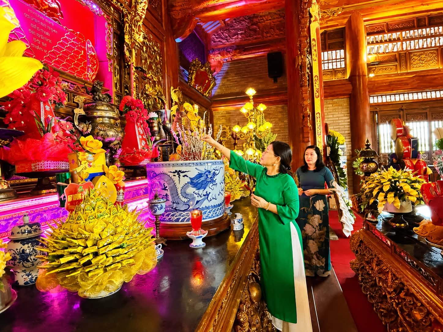 Anh-tin-bai