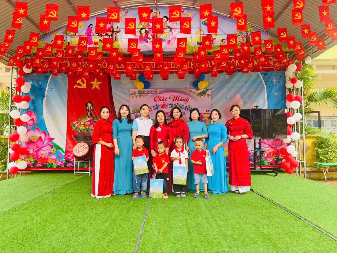 Anh-tin-bai