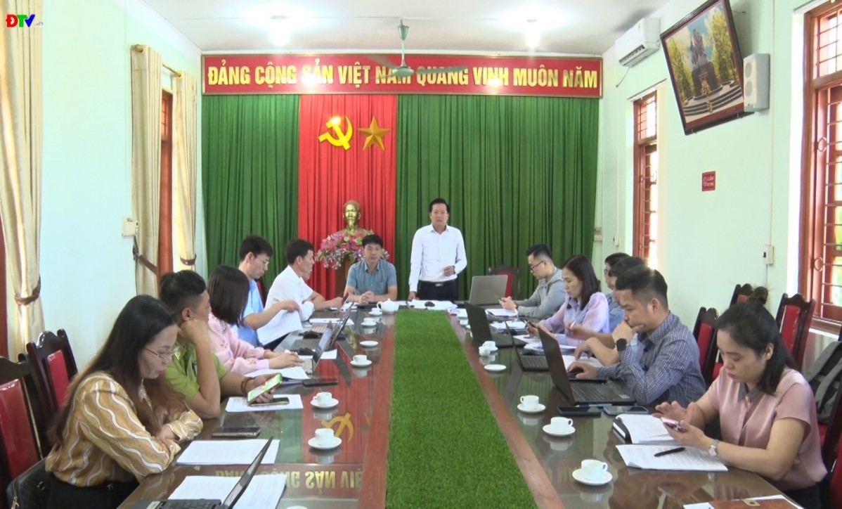 Hội nghị thẩm định mô hình thí điểm “Phát triển sản phẩm OCOP về du lịch gắn với nâng cao vai trò tổ chức và quản lý cộng đồng trên địa bàn xã La Bằng, huyện Đại Từ, tỉnh Thái Nguyên”