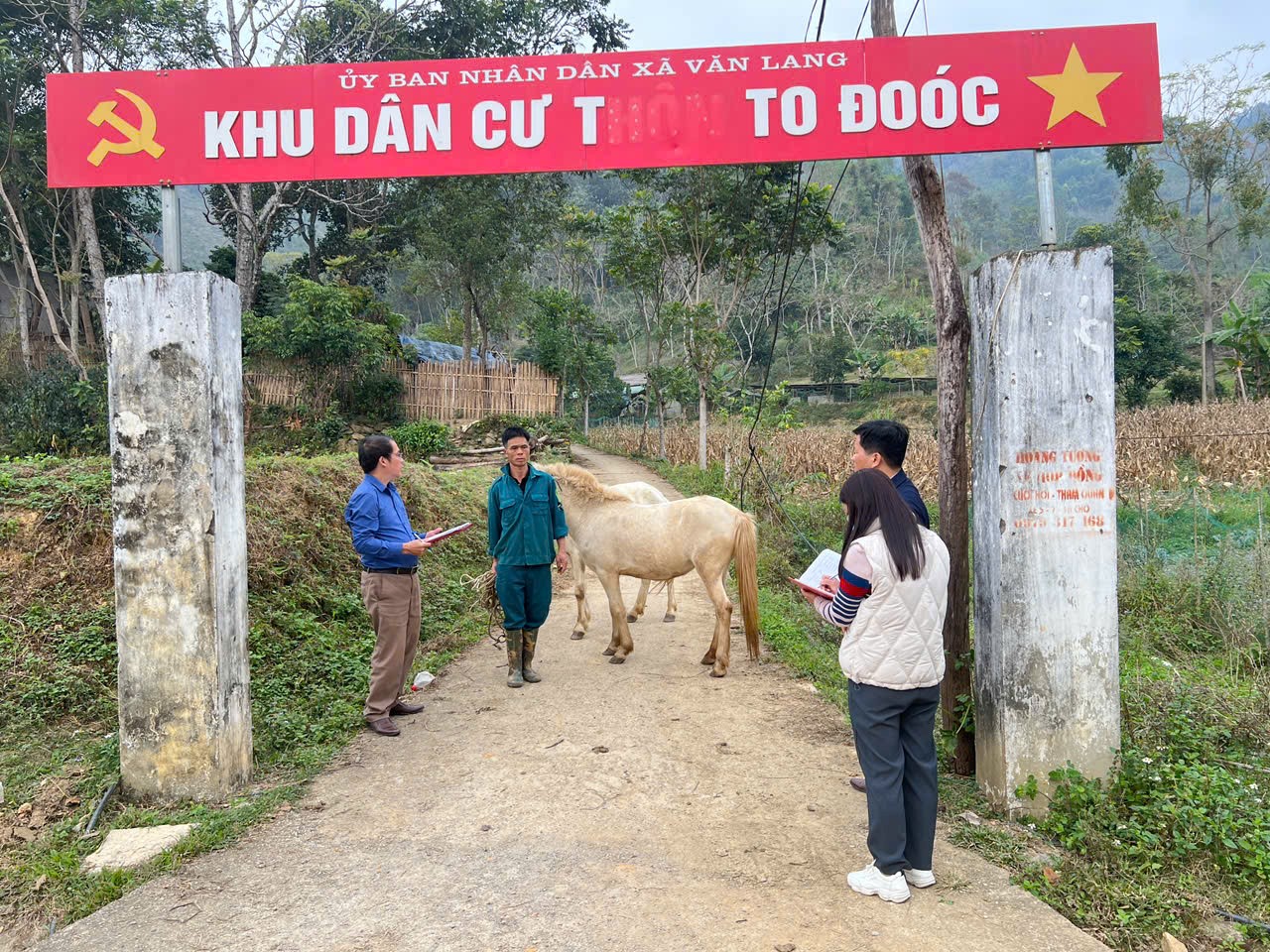ĐOÀN NGHIỆM THU GIỐNG VẬT NUÔI CHU KỲ 2 THUỘC DỰ ÁN LIÊN KẾT THEO CHUỖI GIÁ TRỊ DO HỢP TÁC XÃ AN DIỆP TRIỂN KHAI