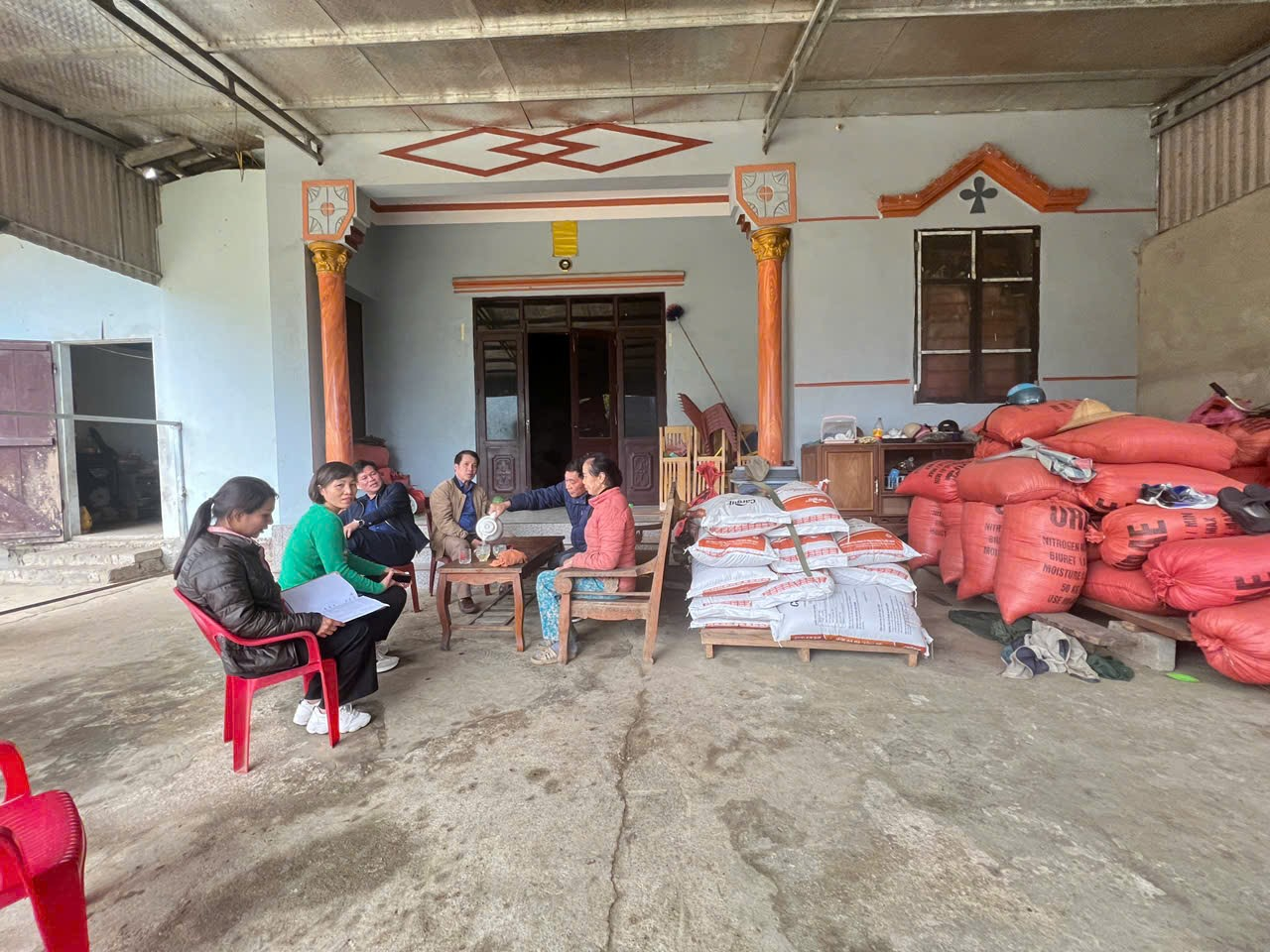 TIẾP TỤC TRIỂN KHAI THỰC HIỆN CHU KỲ II DỰ ÁN HỖ TRỢ PHÁT TRIỂN SẢN XUẤT TRÊN ĐỊA BÀN XÃ NA RÌ, XÃ VĂN LANG VÀ XÃ THƯỢNG MINH