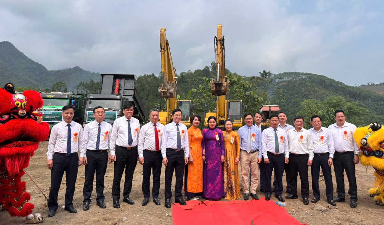 LỄ KHỞI CÔNG NHÀ MÁY SẢN XUẤT VÀ CHẾ BIẾN DƯỢC LIỆU