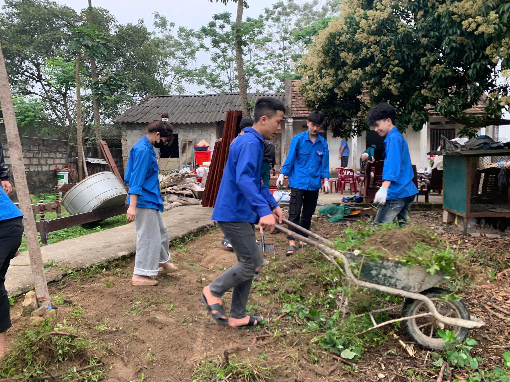 XÃ BA BỂ - RA QUÂN CHỦ NHẬT XANH 26/10