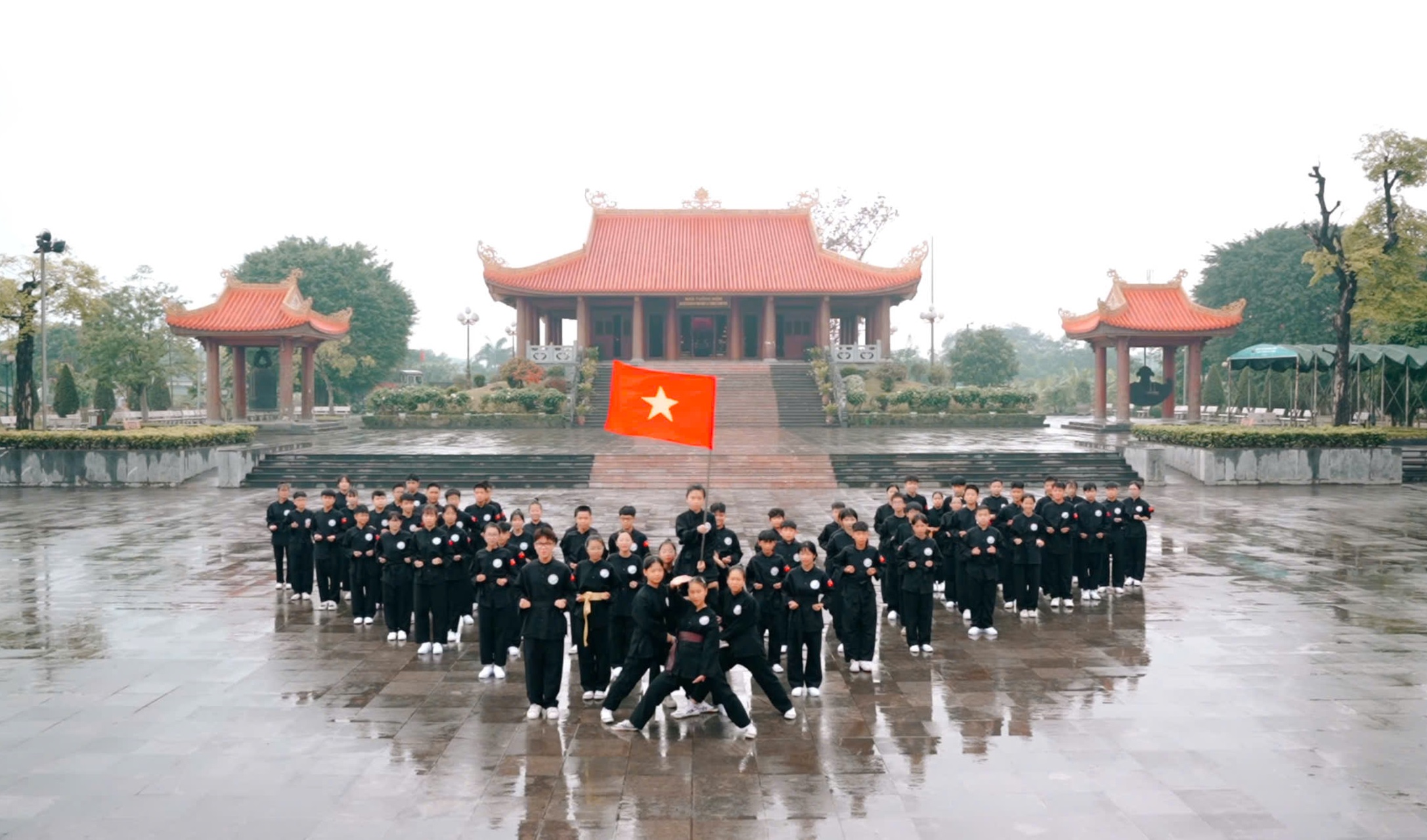 Anh-tin-bai