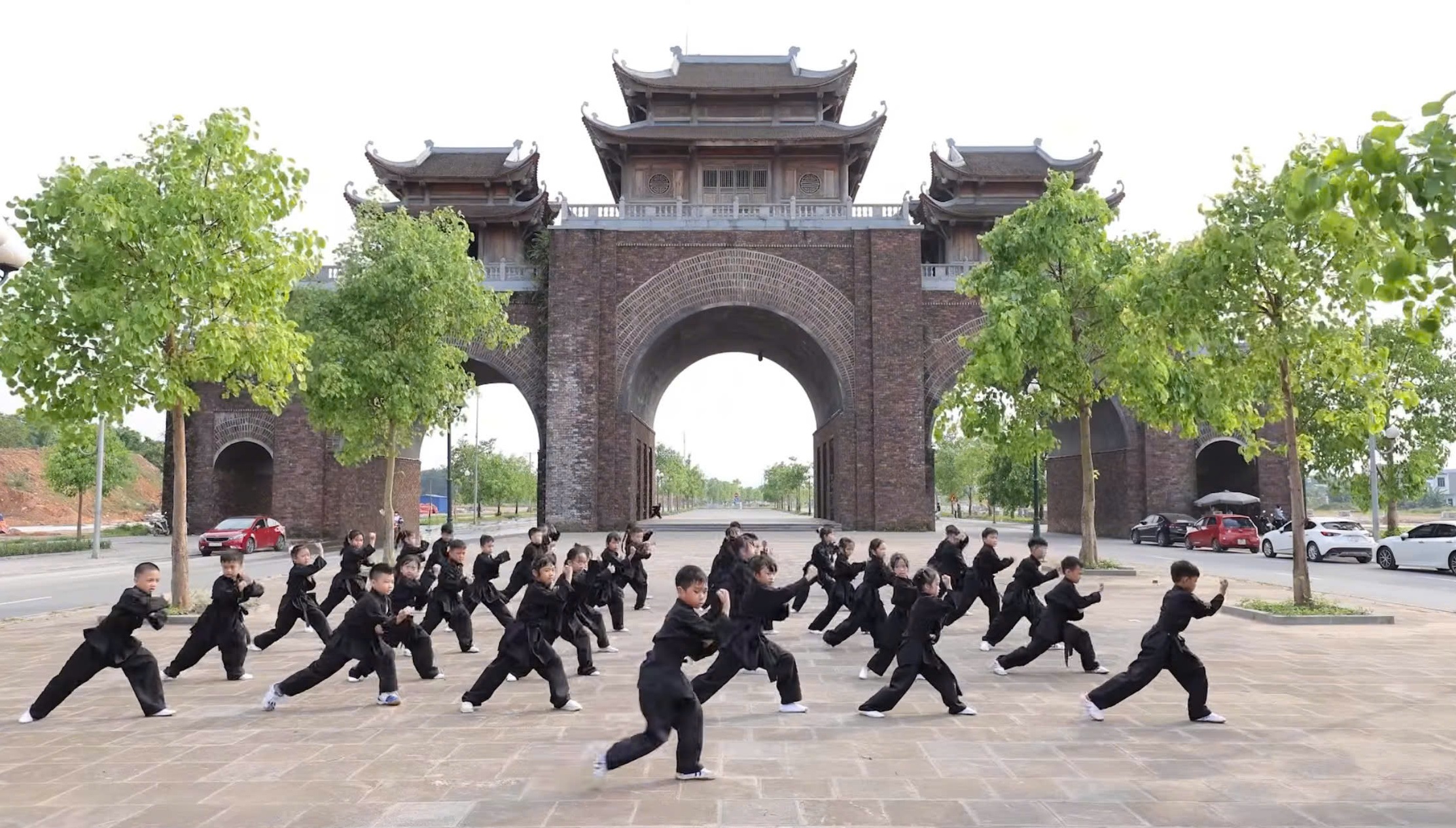 Anh-tin-bai