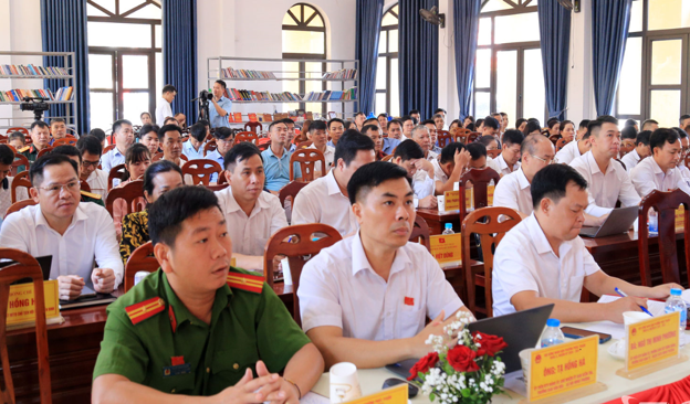 Chú trọng nâng cao chất lượng đội ngũ người hoạt động ở thôn, tổ dân phố thông qua đào tạo, bồi dưỡng