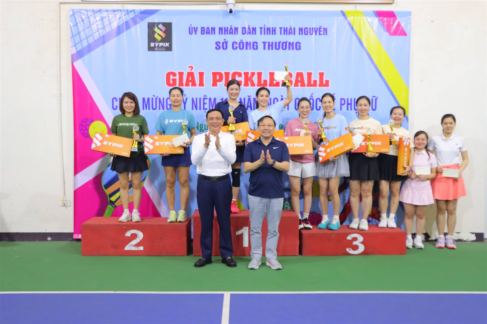 Lan tỏa truyền thống vẻ vang, tạo khí thế thi đua sôi nổi chào mừng 75 năm Ngày truyền thống ngành Công Thương Việt Nam