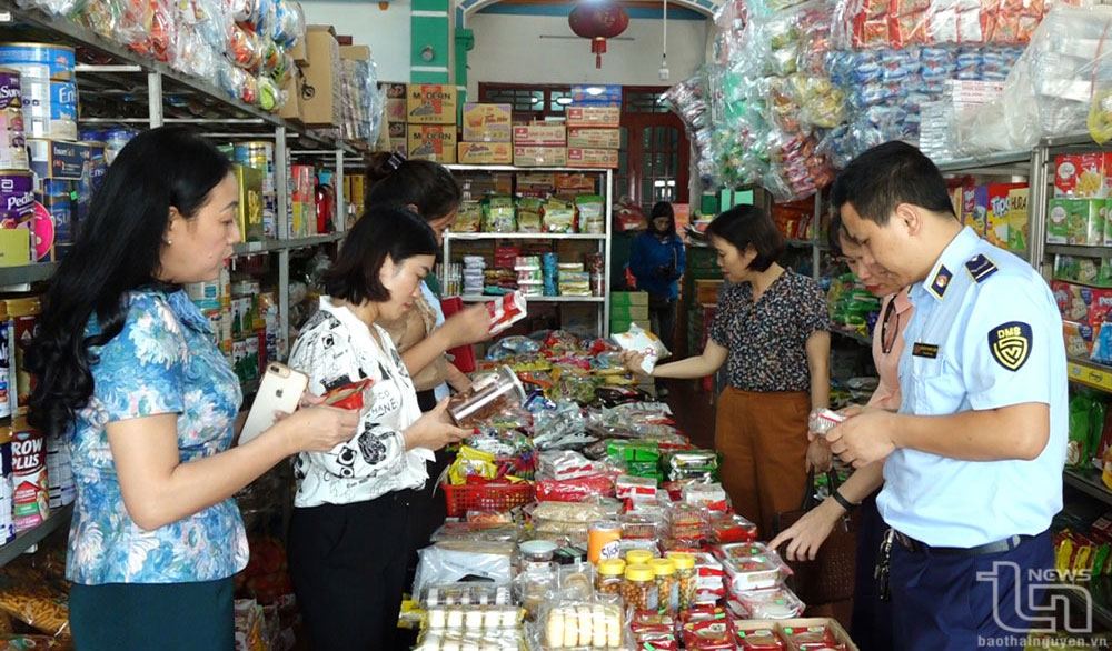 Cao điểm chống buôn lậu dịp Tết