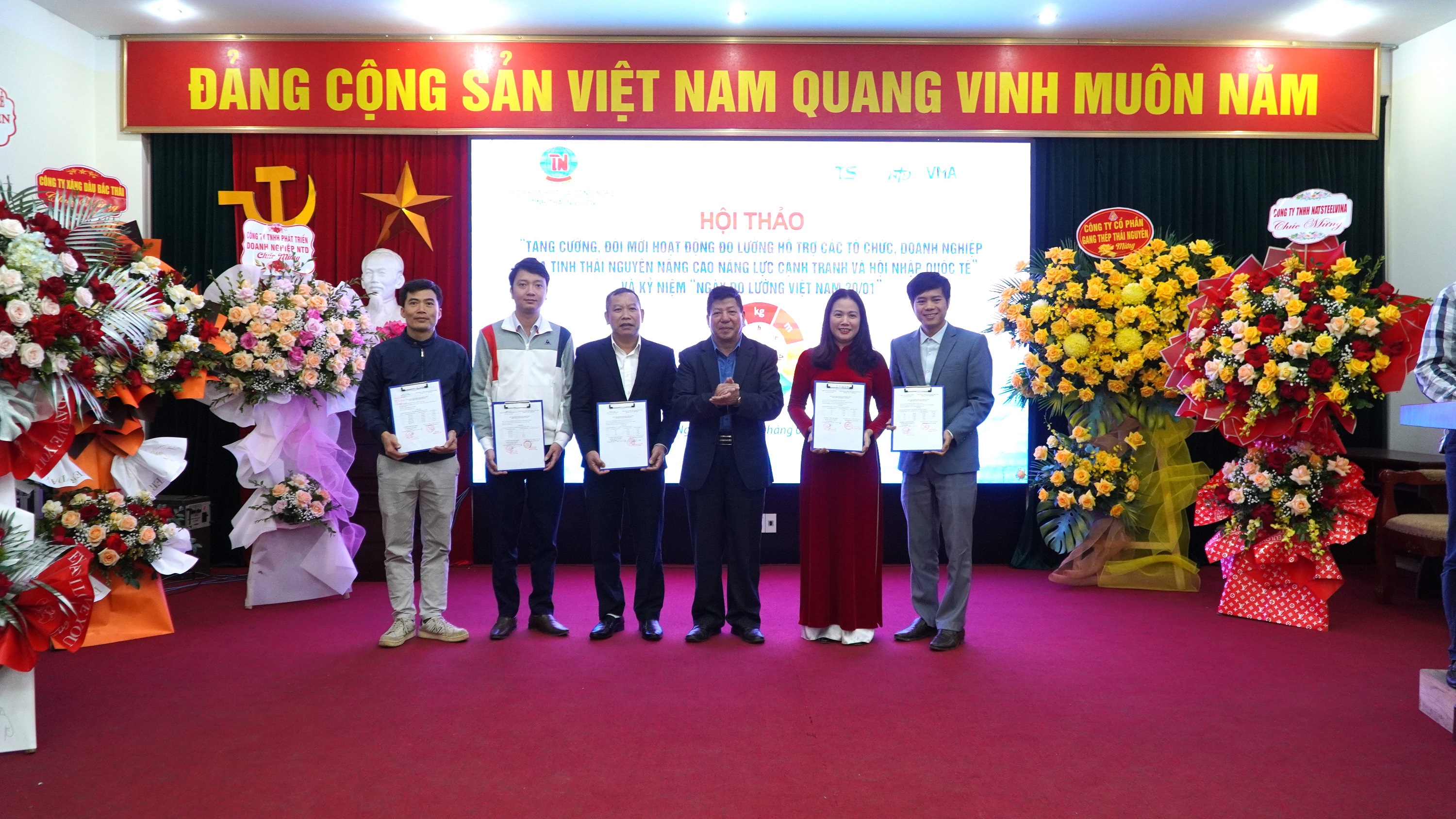 Hội thảo “Tăng cường, đổi mới hoạt động đo lường hỗ trợ các tổ chức, doanh nghiệp của tỉnh Thái Nguyên nâng cao năng lực cạnh tranh và hội nhập quốc tế” và kỷ niệm Ngày Đo lường Việt Nam 20/01 -0