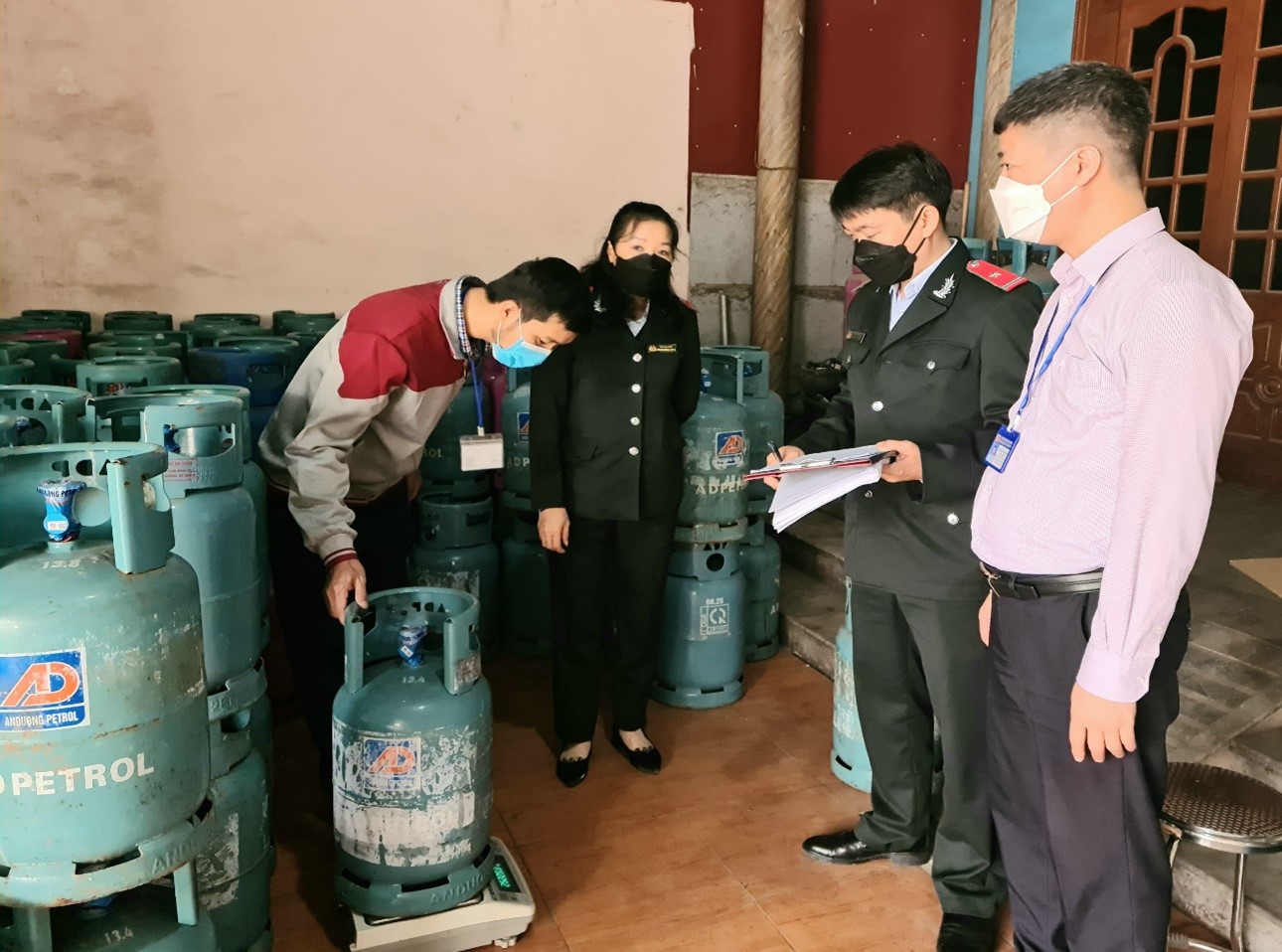 Kiểm tra về tiêu chuẩn, đo lường, chất lượng sản phẩm, hàng hóa và sở hữu công nghiệp trước, trong và sau Tết Nguyên đán Nhâm Dần 2022 -0