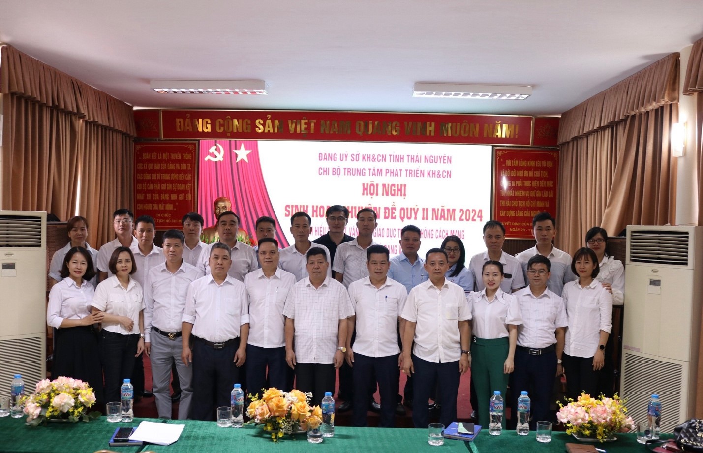 Chi bộ Trung tâm Phát triển KH&CN sinh hoạt chuyên đề tại khu tích lịch sử “K9 - Đá Chông”  -0