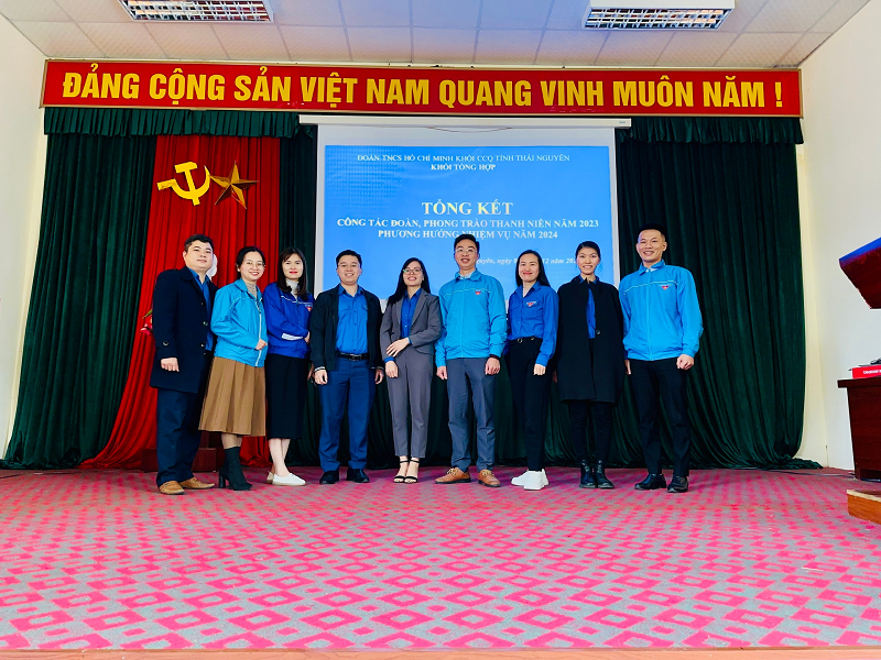 Khối Thi Tổng hợp họp giao ban tổng kết công tác đoàn và phong trào Thanh niên năm 2023  -0