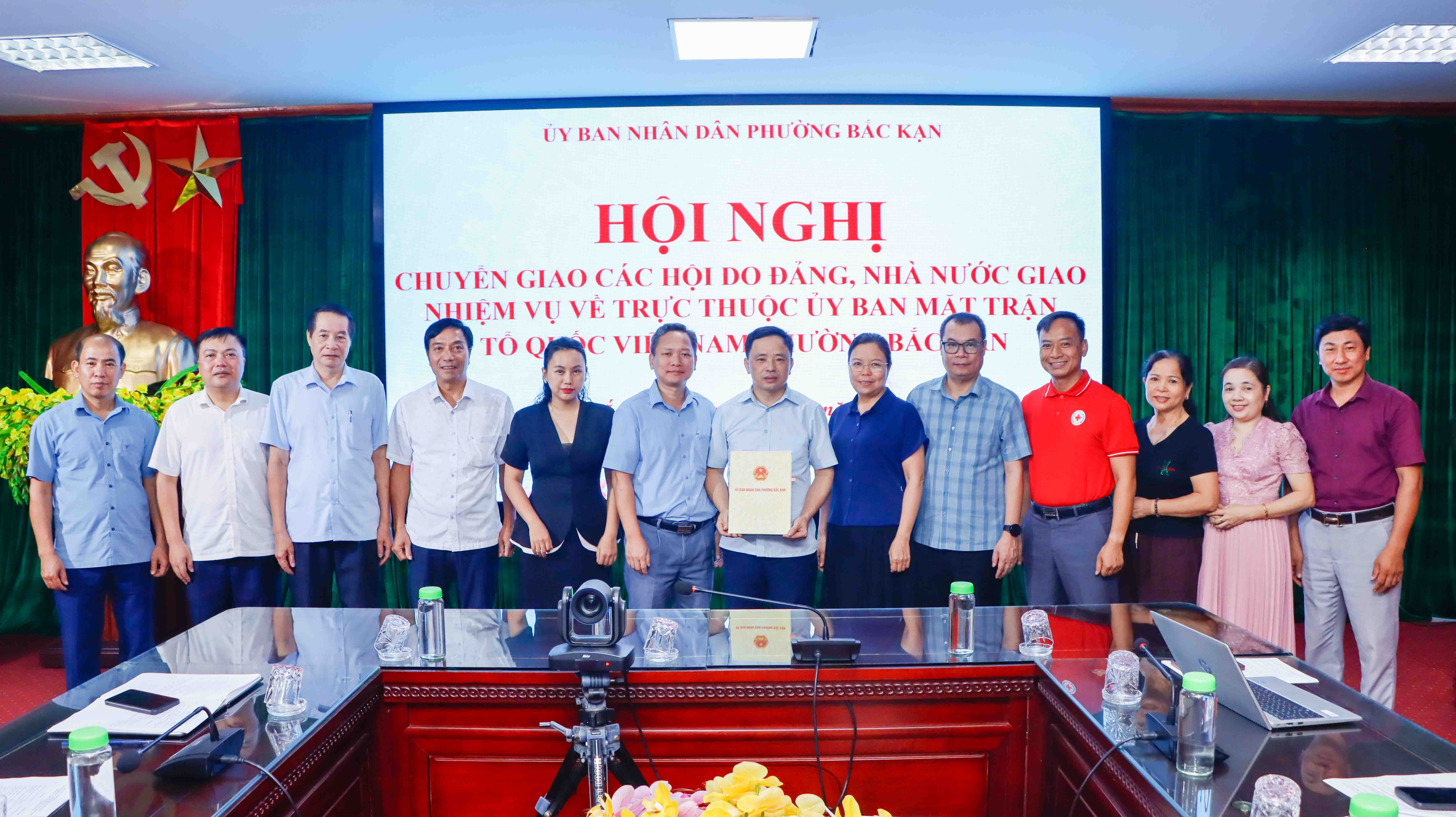 Phường Bắc Kạn chuyển giao các hội do Đảng, Nhà nước giao nhiệm vụ về trực thuộc Ủy ban MTTQ Việt Nam phường