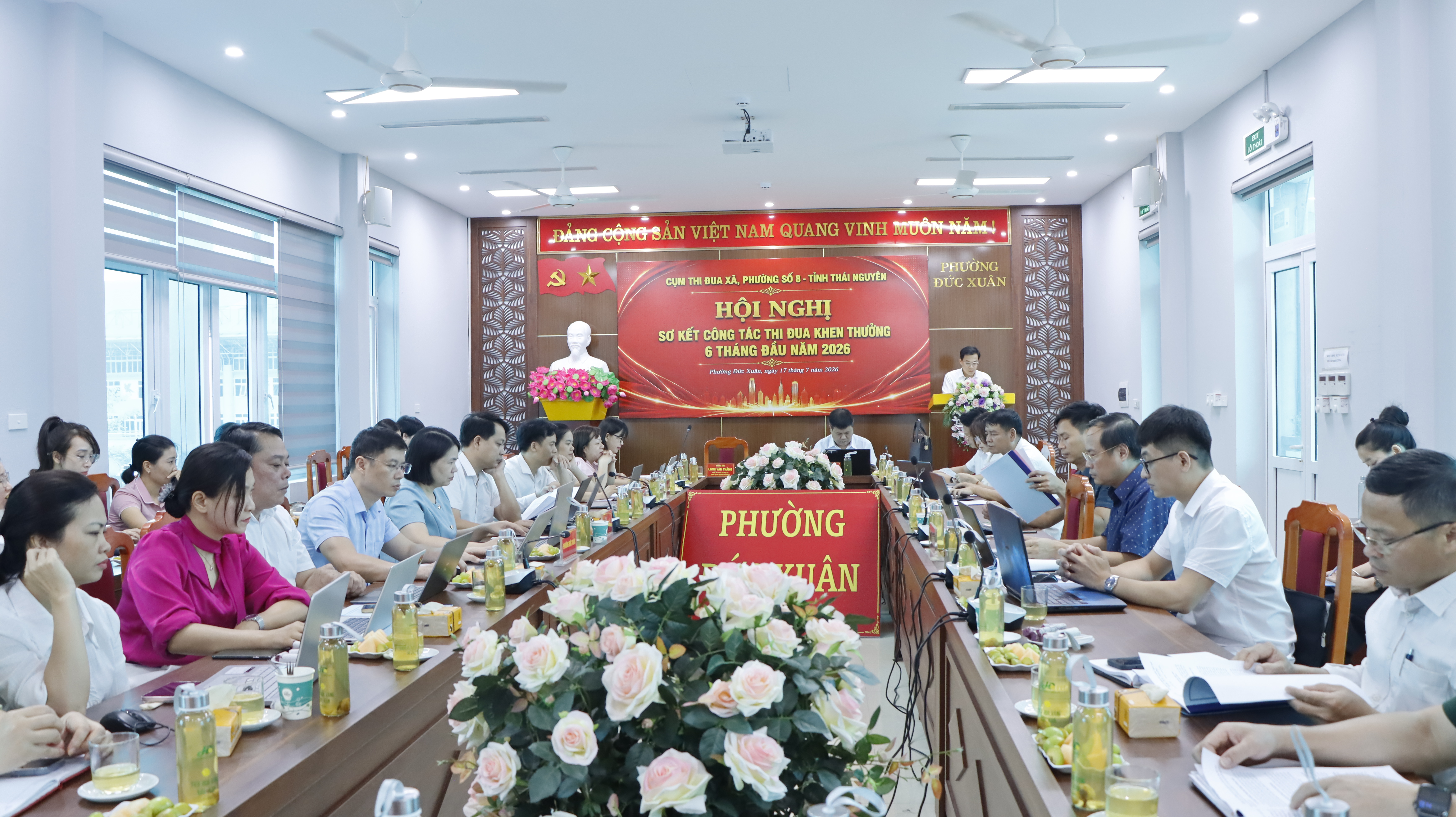 Sơ kết công tác thi đua, khen thưởng Cụm thi đua xã, phường số 8 năm 2026