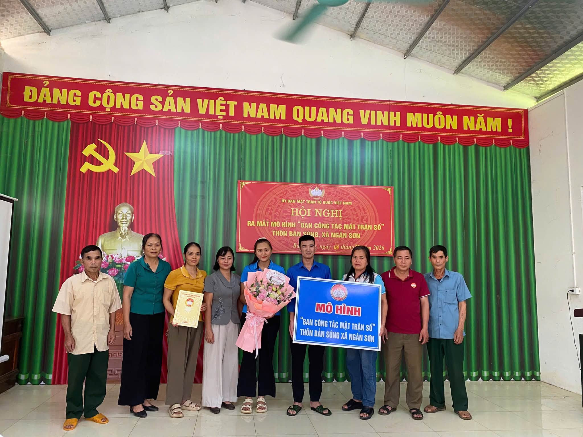 Ra mắt mô hình “Ban công tác mặt trận số” thôn Bản Súng