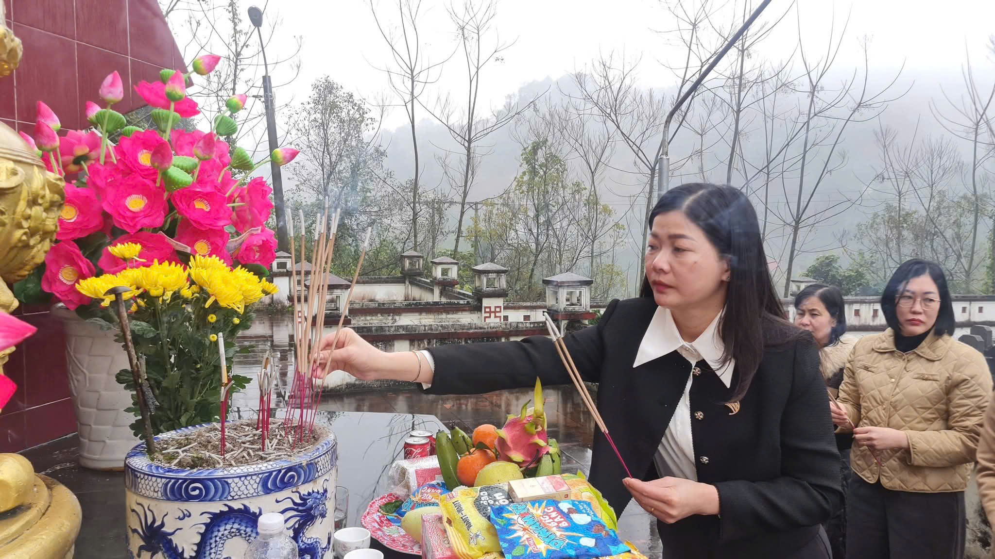 Anh-tin-bai