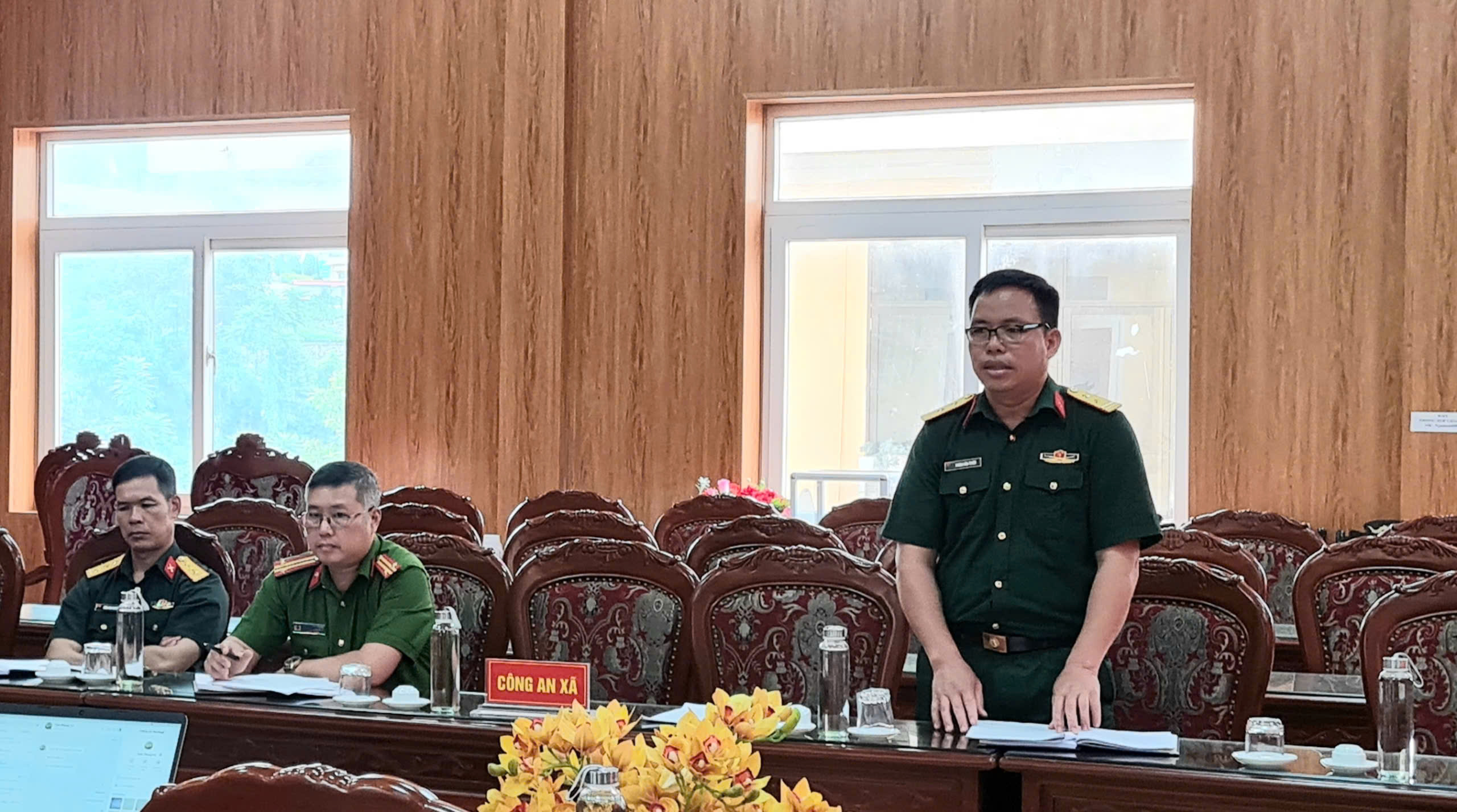 Anh-tin-bai