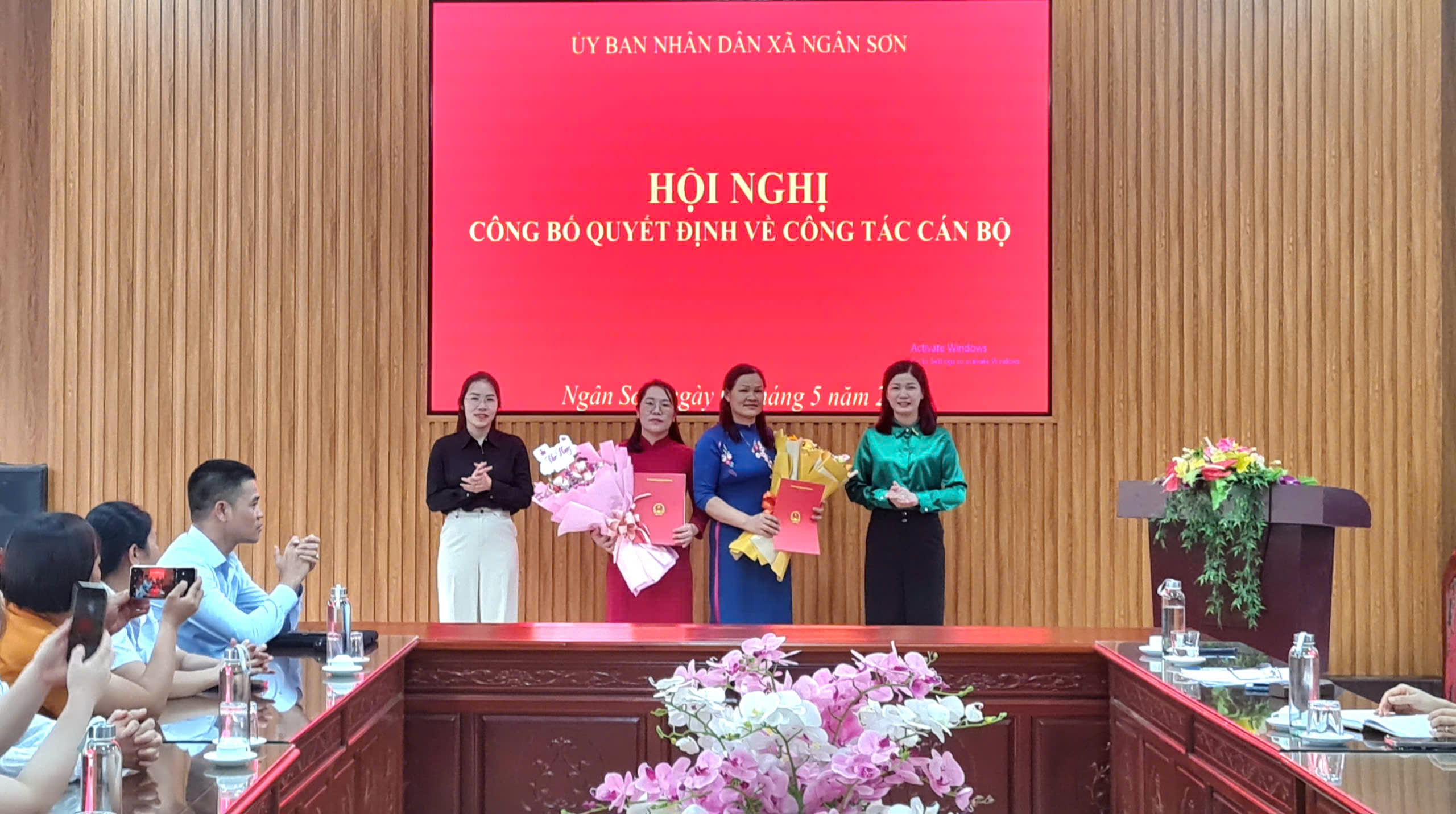 Ngân Sơn: Công bố quyết định về công tác cán bộ