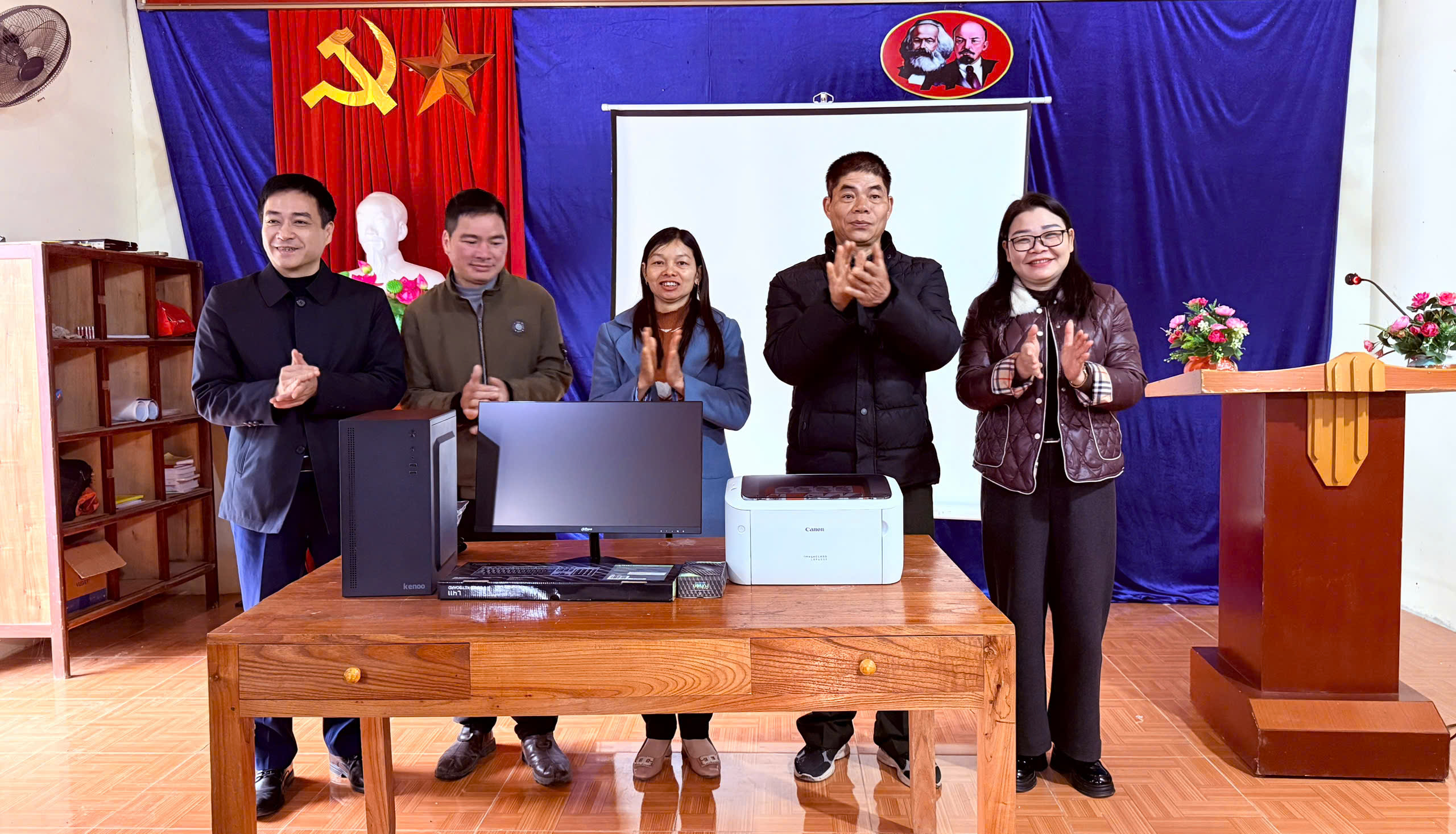 Xã Na Rì triển khai thí điểm chuyển đổi số tại thôn Trung Thành