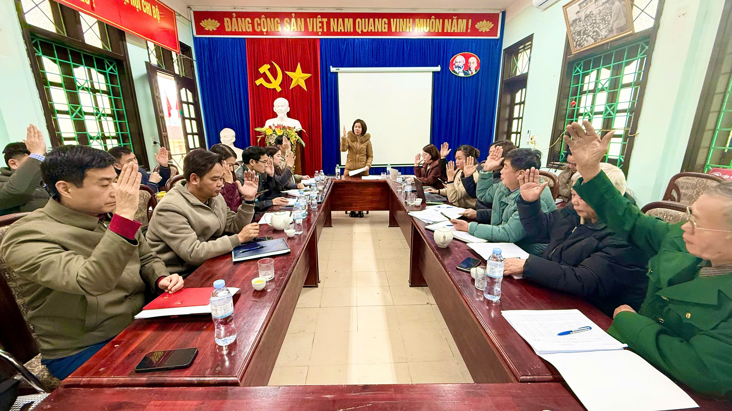 Hội nghị hiệp thương lần thứ 2 để thỏa thuận lập danh sách sơ bộ những người ứng cử đại biểu Hội đồng nhân dân xã Na Rì