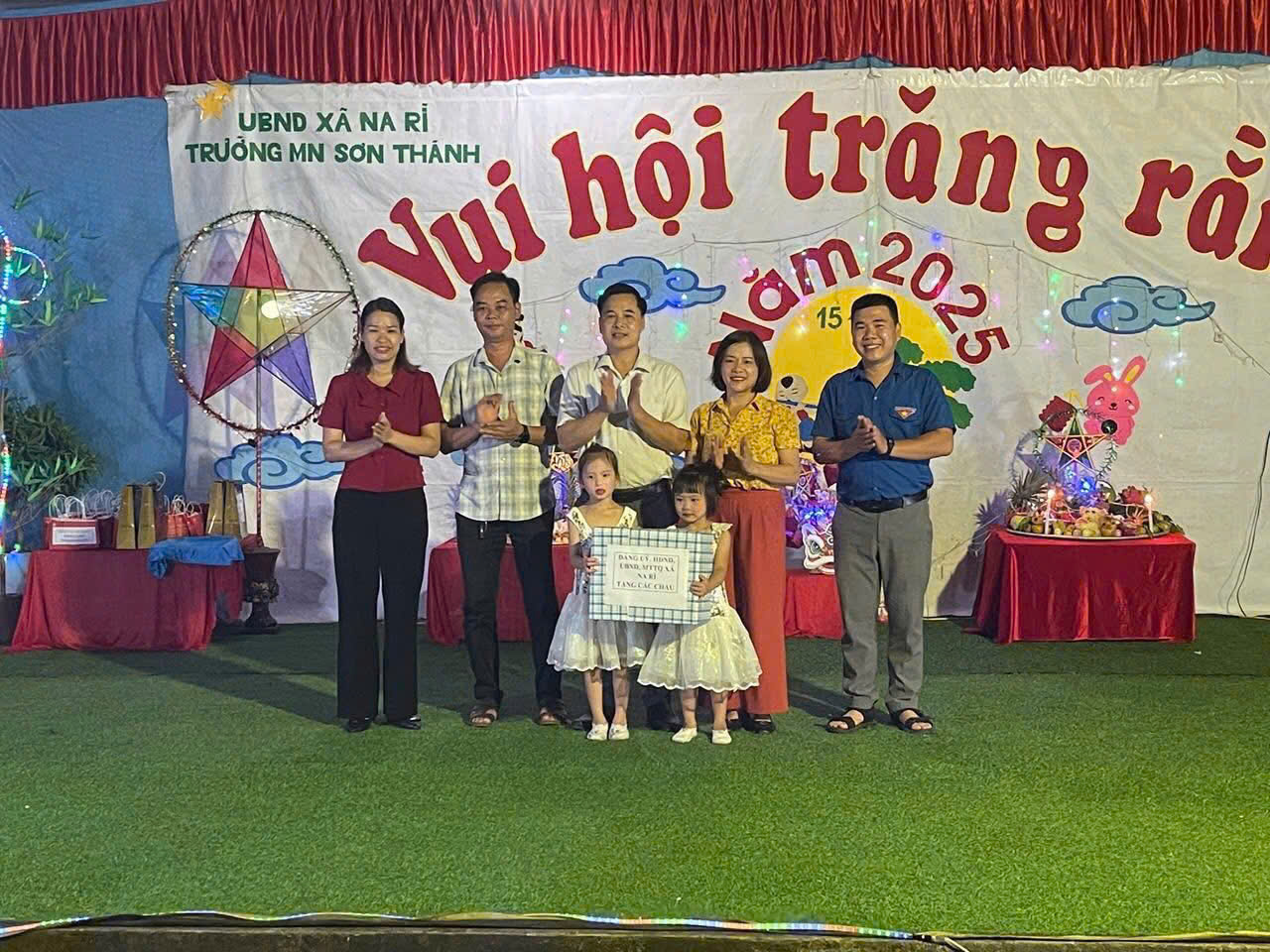 Anh-tin-bai