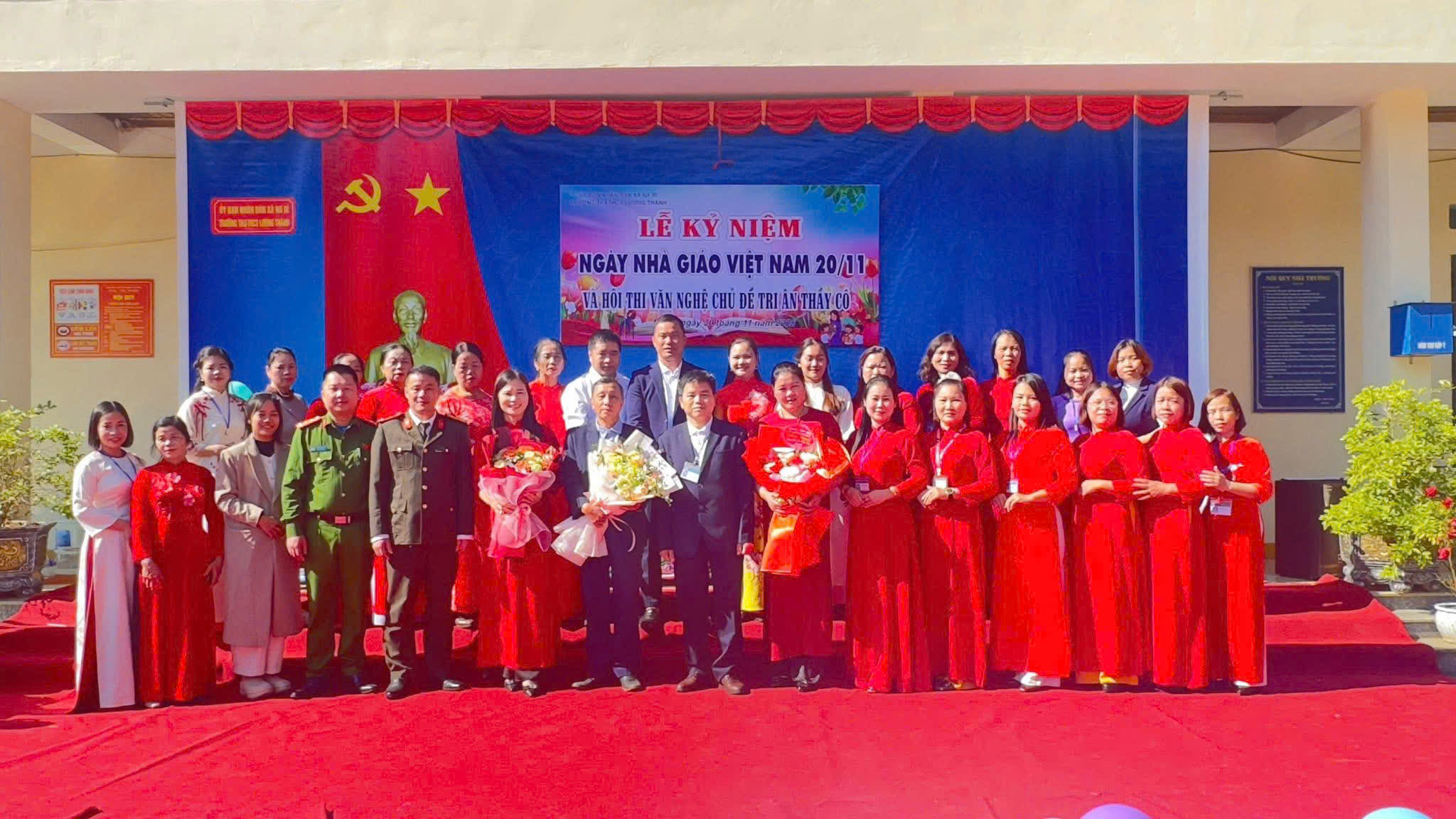 Anh-tin-bai