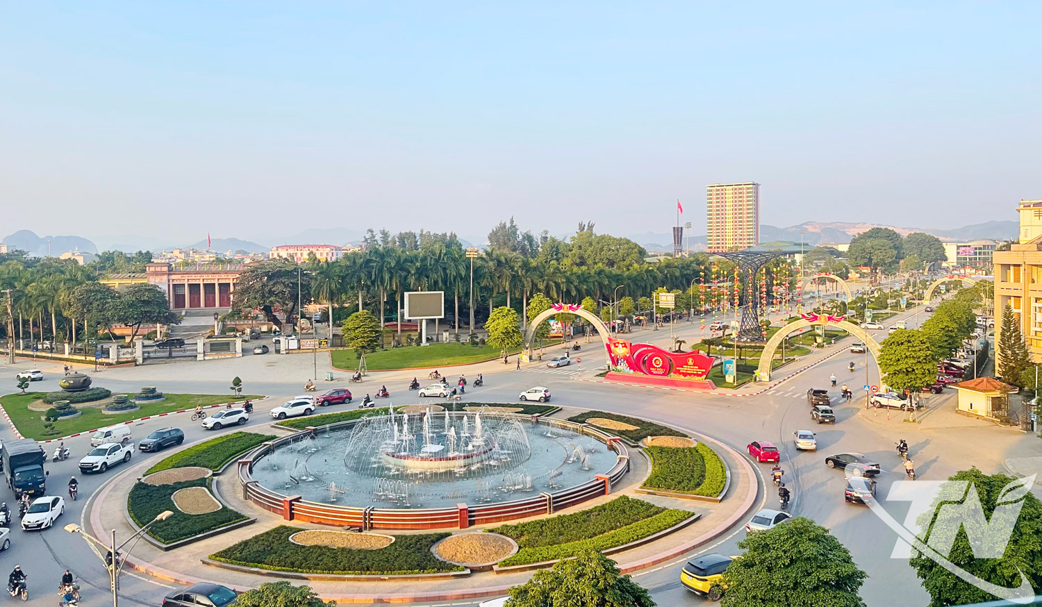QUYẾT ĐỊNH Về việc thành lập Hội đồng thẩm định báo cáo đánh giá tác động môi trường  của dự án “Đầu tư xây dựng và kinh doanh kết cấu hạ tầng Cụm công nghiệp Hạnh Phúc – Xuân Phương, xã Phú Bình, tỉnh Thái Nguyên (điều chỉnh)”