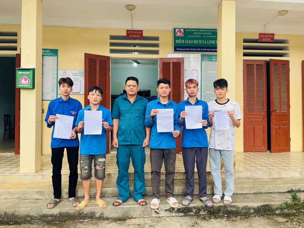 Tuổi trẻ Vị Xuyên sáng mãi phẩm chất Bộ đội Cụ Hồ