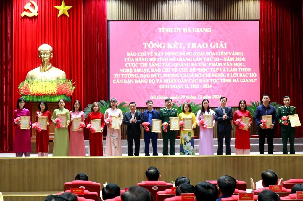2. giải b.JPG