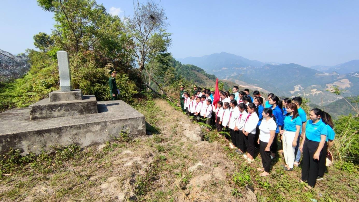 Hoàng Su Phì “điểm sáng” phong trào toàn dân tham gia bảo vệ chủ quyền lãnh thổ, an ninh biên giới
