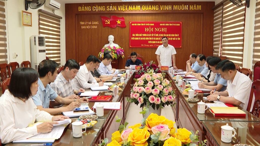 18.4 ban noi chính.jpg
