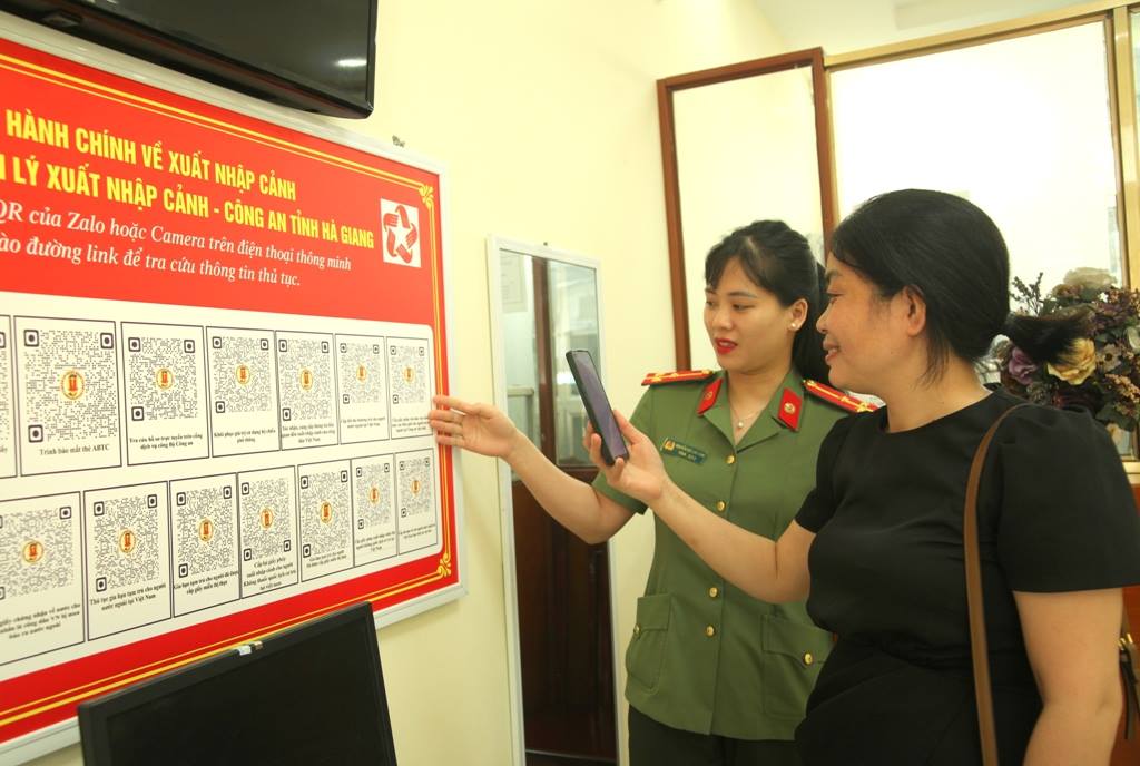 Chuyển đổi số trong quản lý xuất, nhập cảnh
