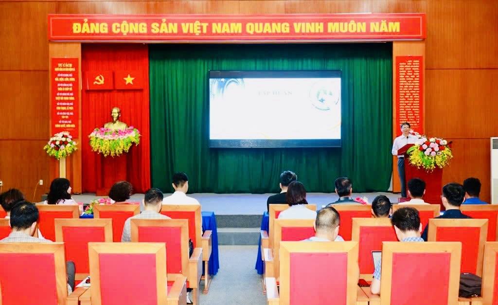 Tập huấn phổ biến kiến thức “Ứng dụng trí tuệ nhân tạo trong công tác quản lý, điều hành và tác nghiệp”