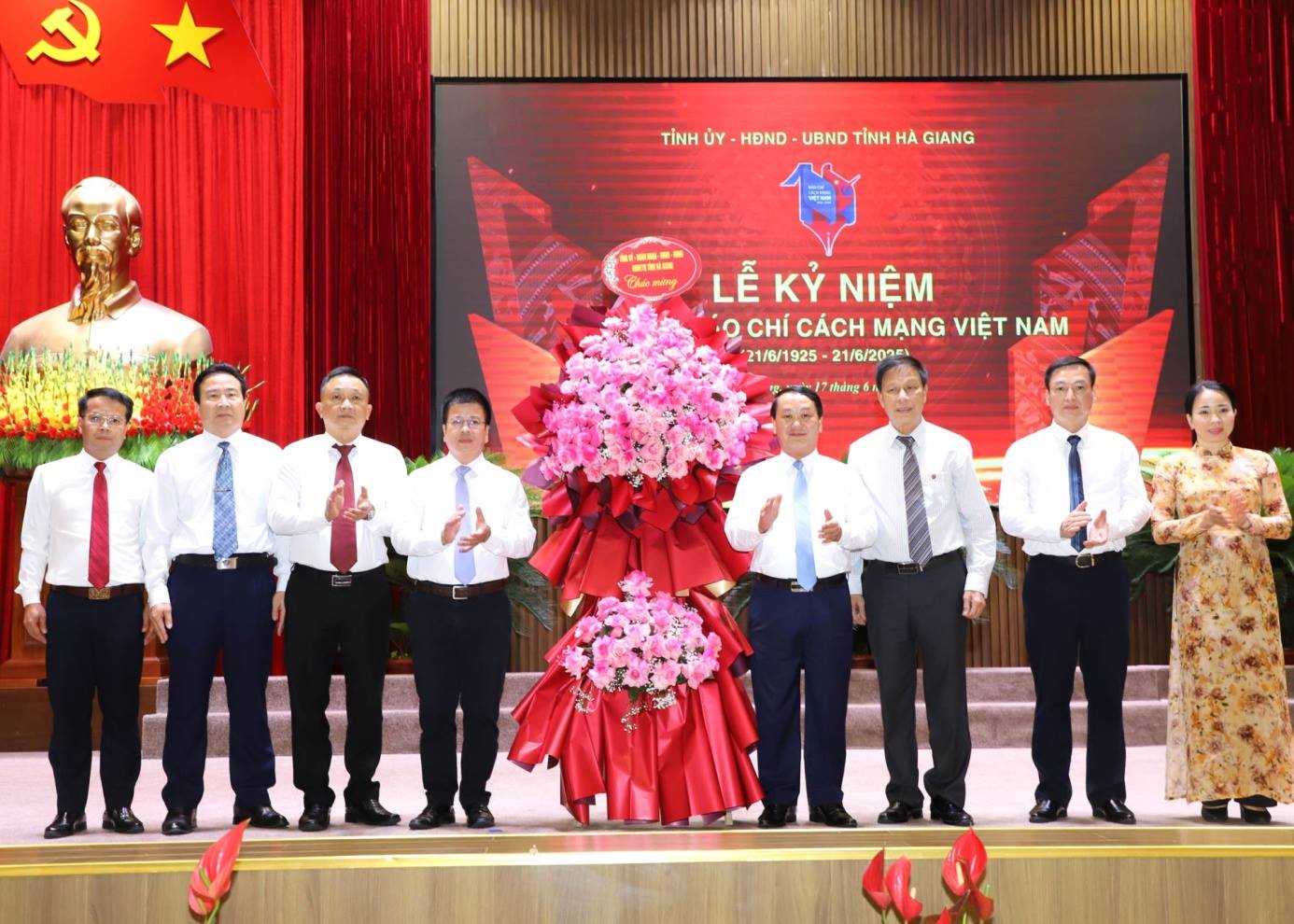 Kỷ niệm 100 năm Ngày Báo chí cách mạng Việt Nam 21/6 và trao Giải Báo chí tỉnh Hà Giang