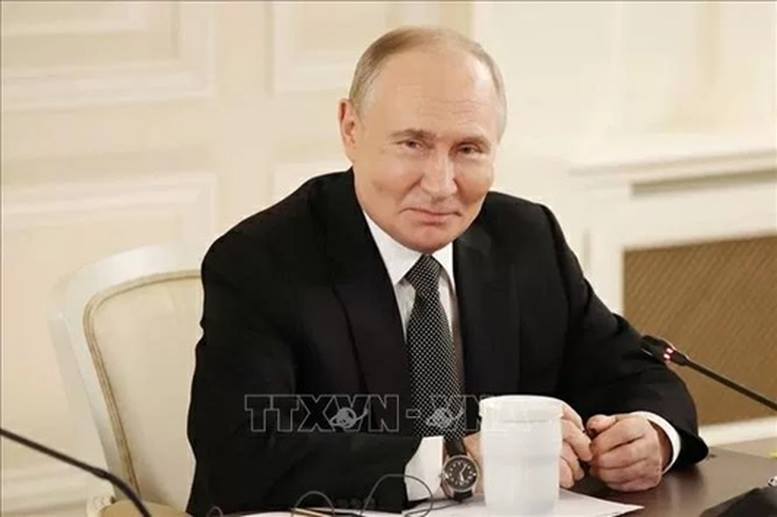 Tổng thống Vladimir Putin trả lời phỏng vấn báo chí Việt Nam: Quan hệ Nga-Việt đã vượt qua thử thách của thời gian