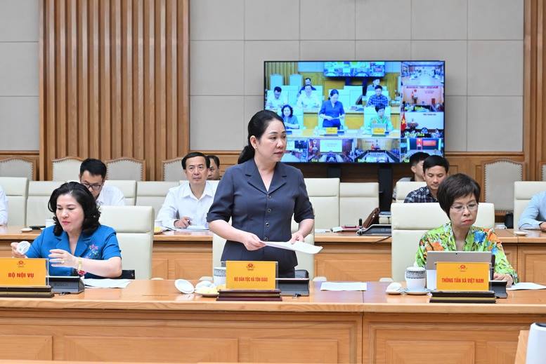 Description: Thủ tướng: Hoàn thành xóa nhà tạm, nhà dột nát cho người có công trước ngày 27/7- Ảnh 3.