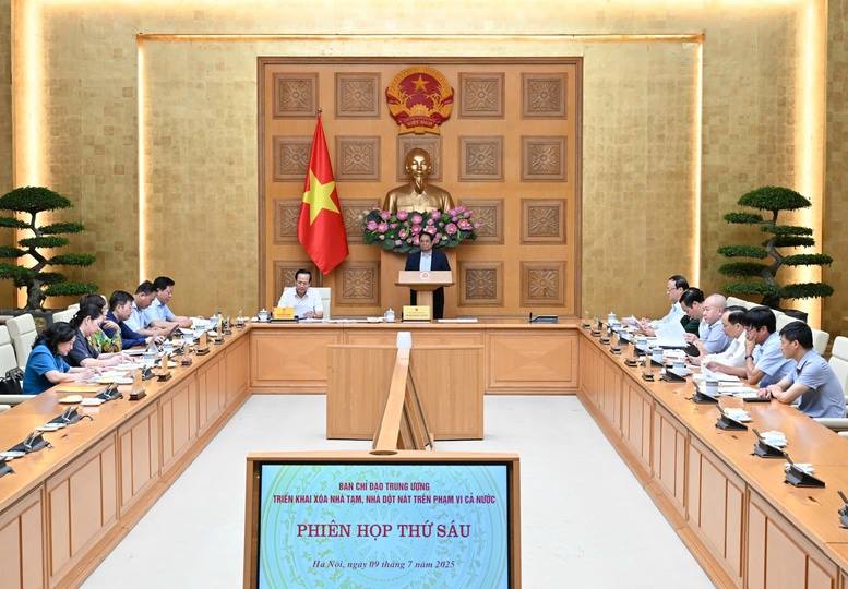 Description: Thủ tướng: Hoàn thành xóa nhà tạm, nhà dột nát cho người có công trước ngày 27/7- Ảnh 2.