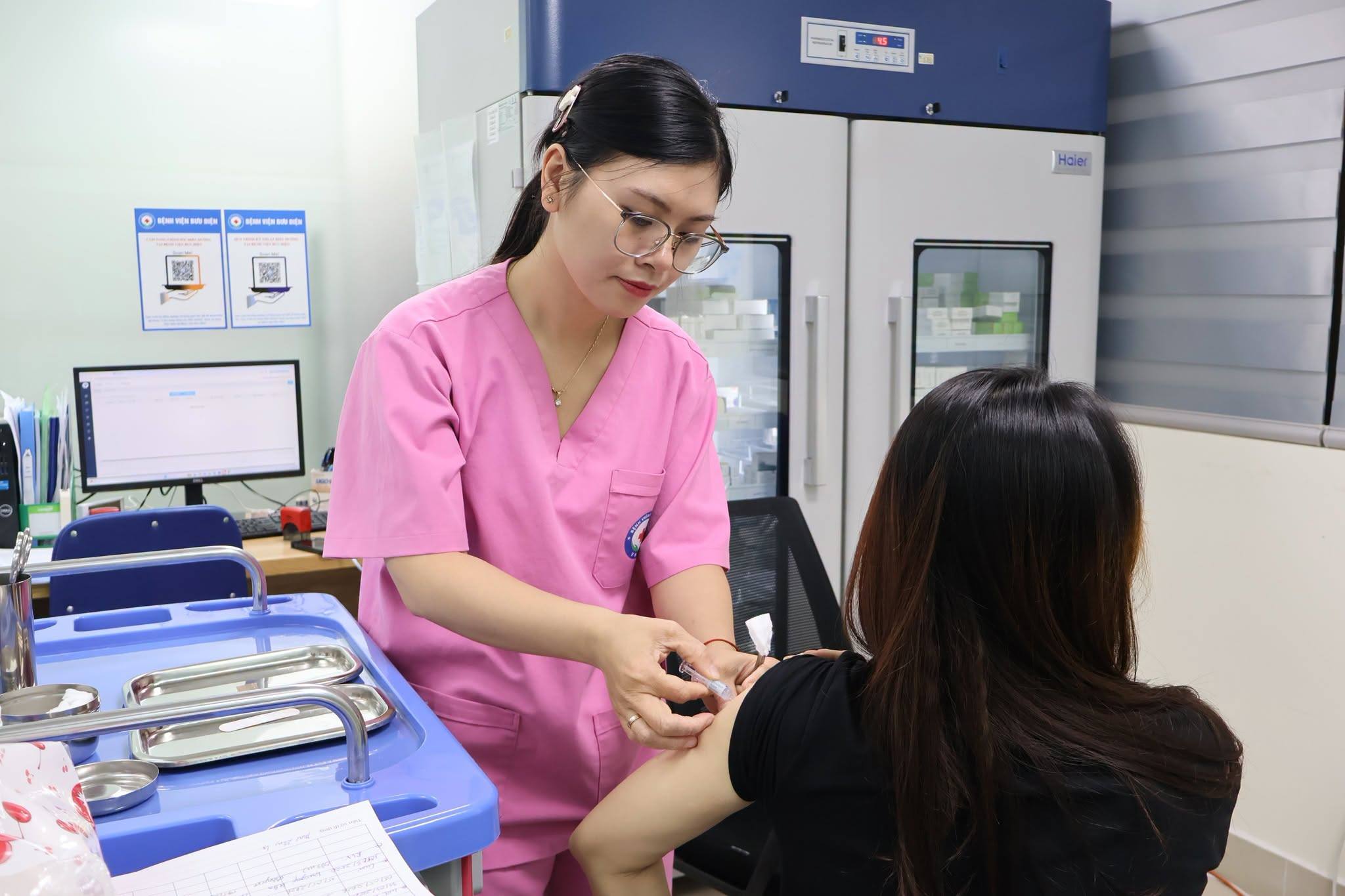 HÀI LÒNG KHI TIÊM CHỦNG TẠI BỆNH VIỆN BƯU ĐIỆN