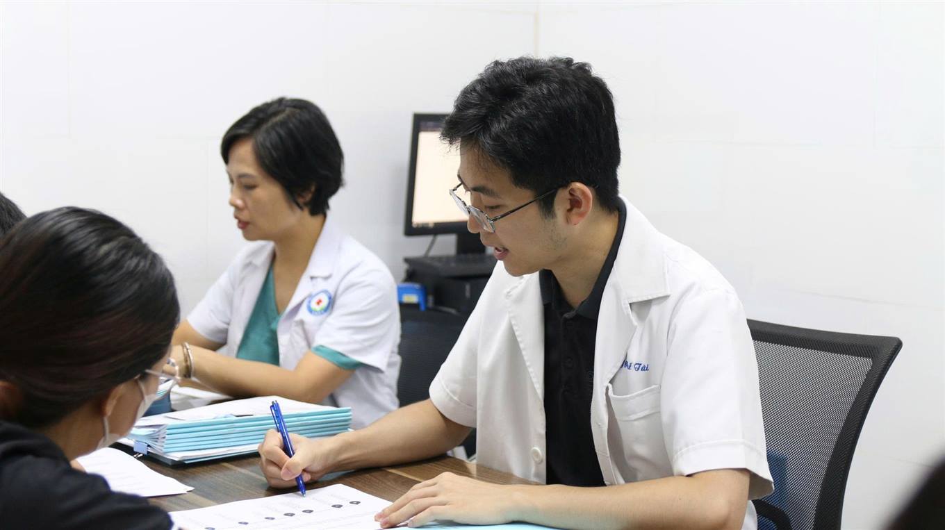 Anh-tin-bai
