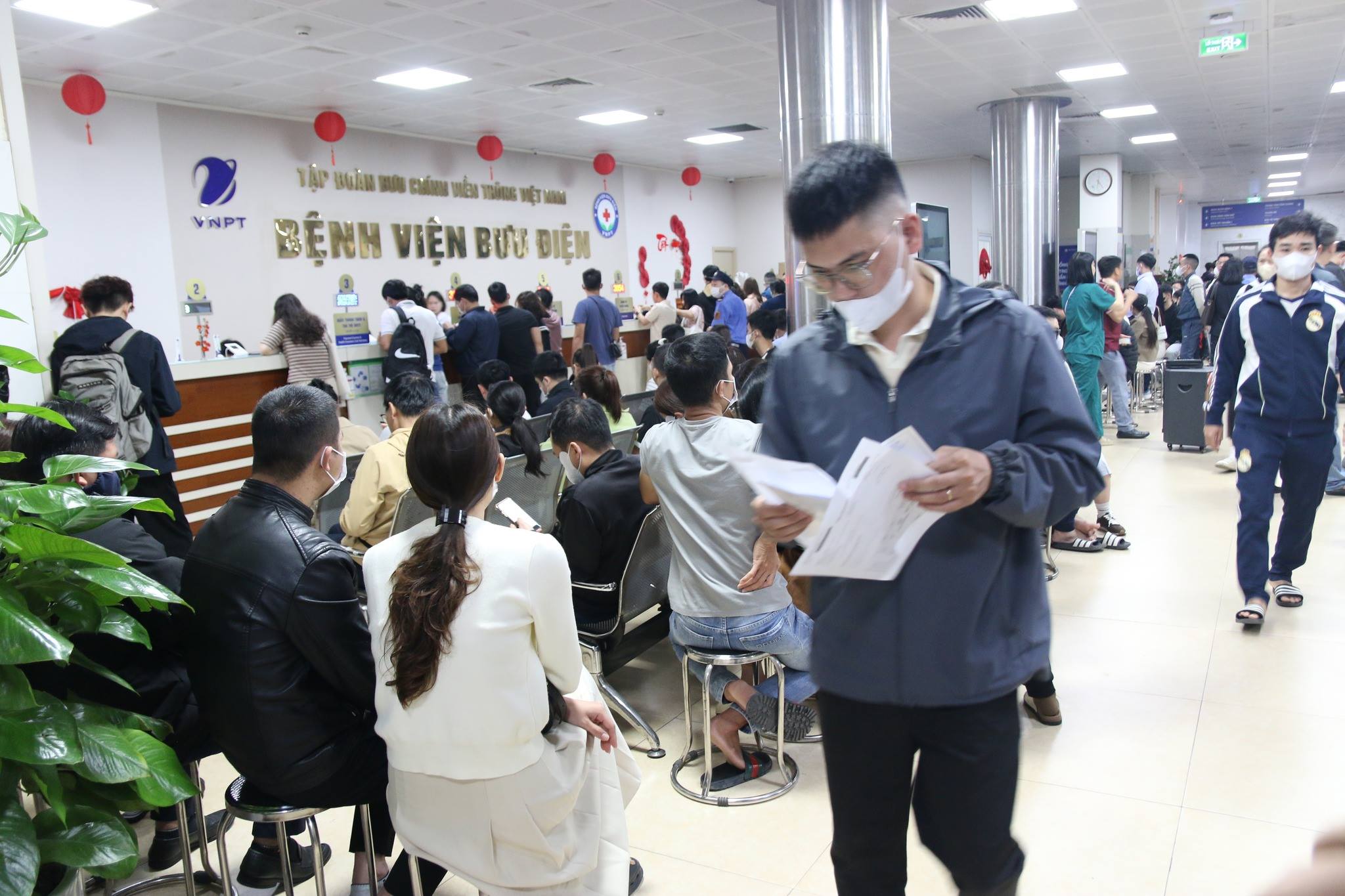 IVF BƯU ĐIỆN TIẾP TỤC HỖ TRỢ ĐIỀU TRỊ CHO CẶP VỢ CHỒNG KHIẾM THỊ BẤT THƯỜNG VỀ GENE CÓ NGUY CƠ GÂY MÙ Ở THẾ HỆ KẾ TIẾP