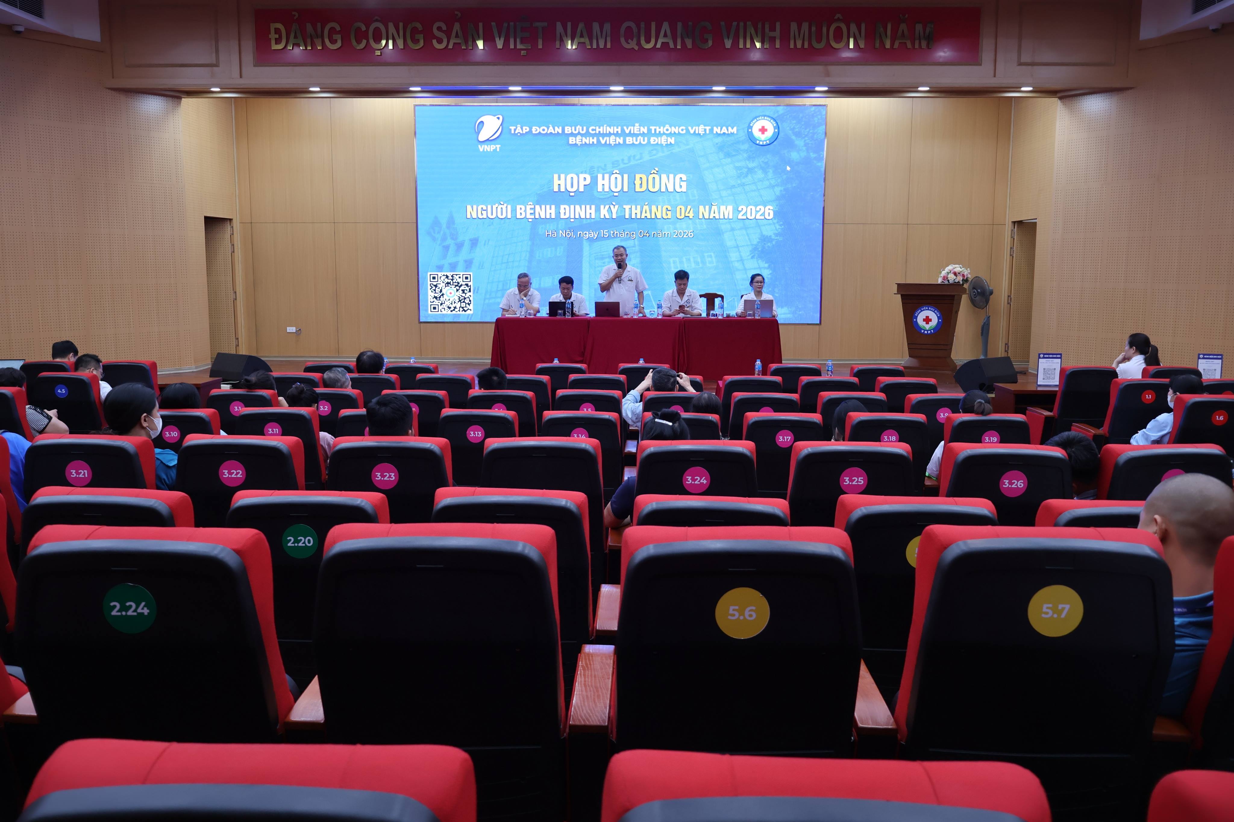 GIỮ VỮNG NIỀM TIN CỦA NGƯỜI BỆNH BẰNG CHẤT LƯỢNG VÀ SỰ TẬN TÂM