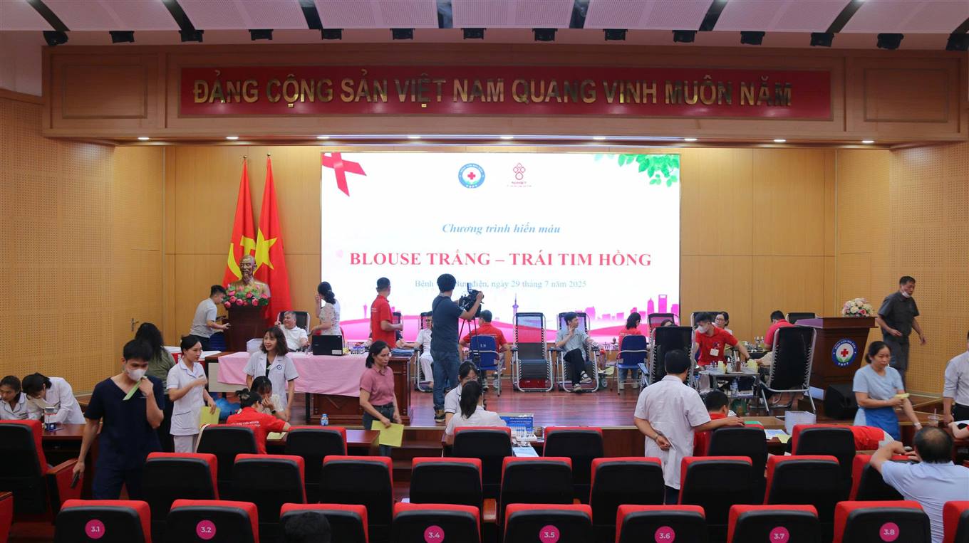 NHỮNG GIỌT MÁU HỒNG - LAN TỎA YÊU THƯƠNG