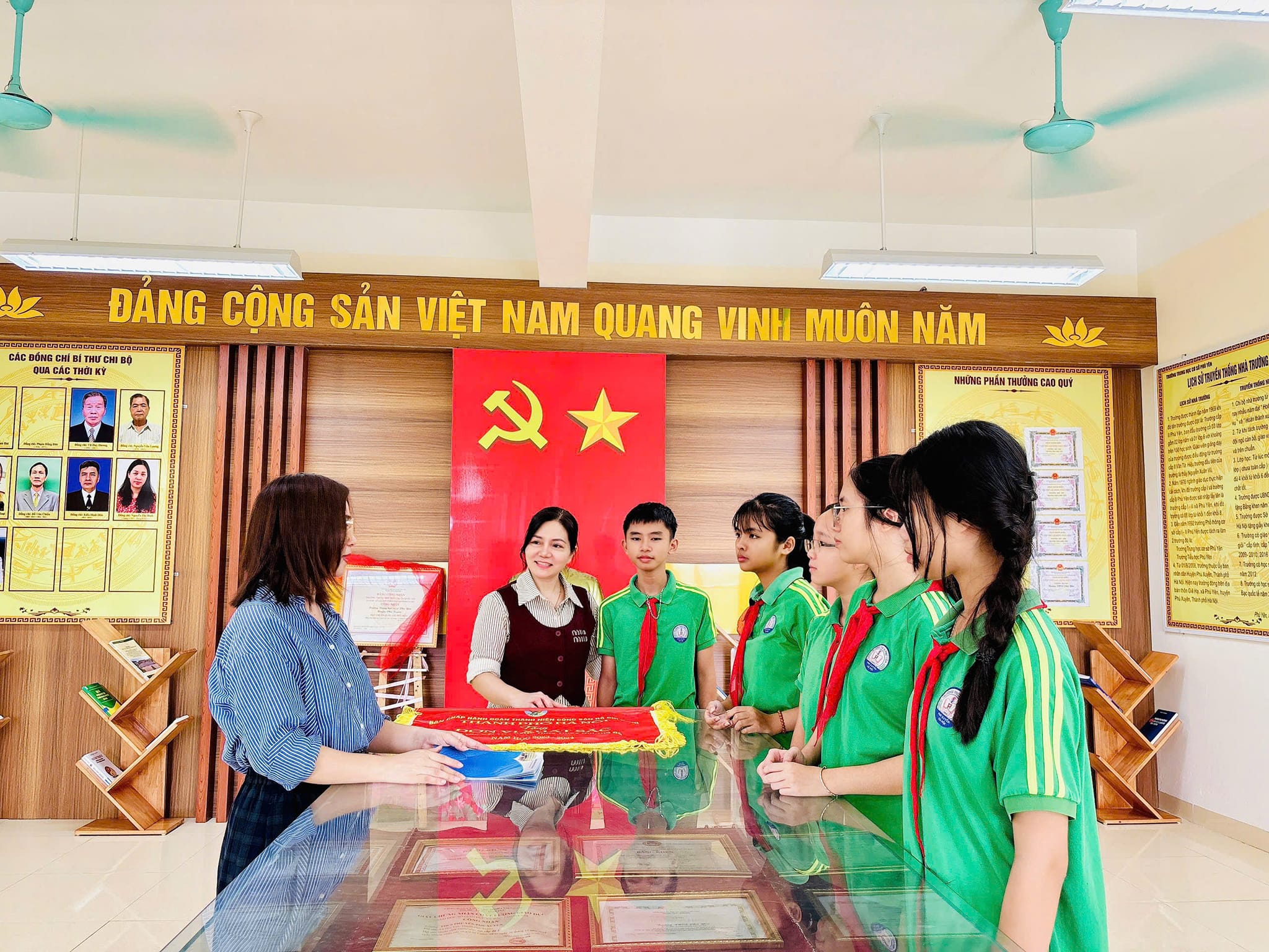 anh tin bai