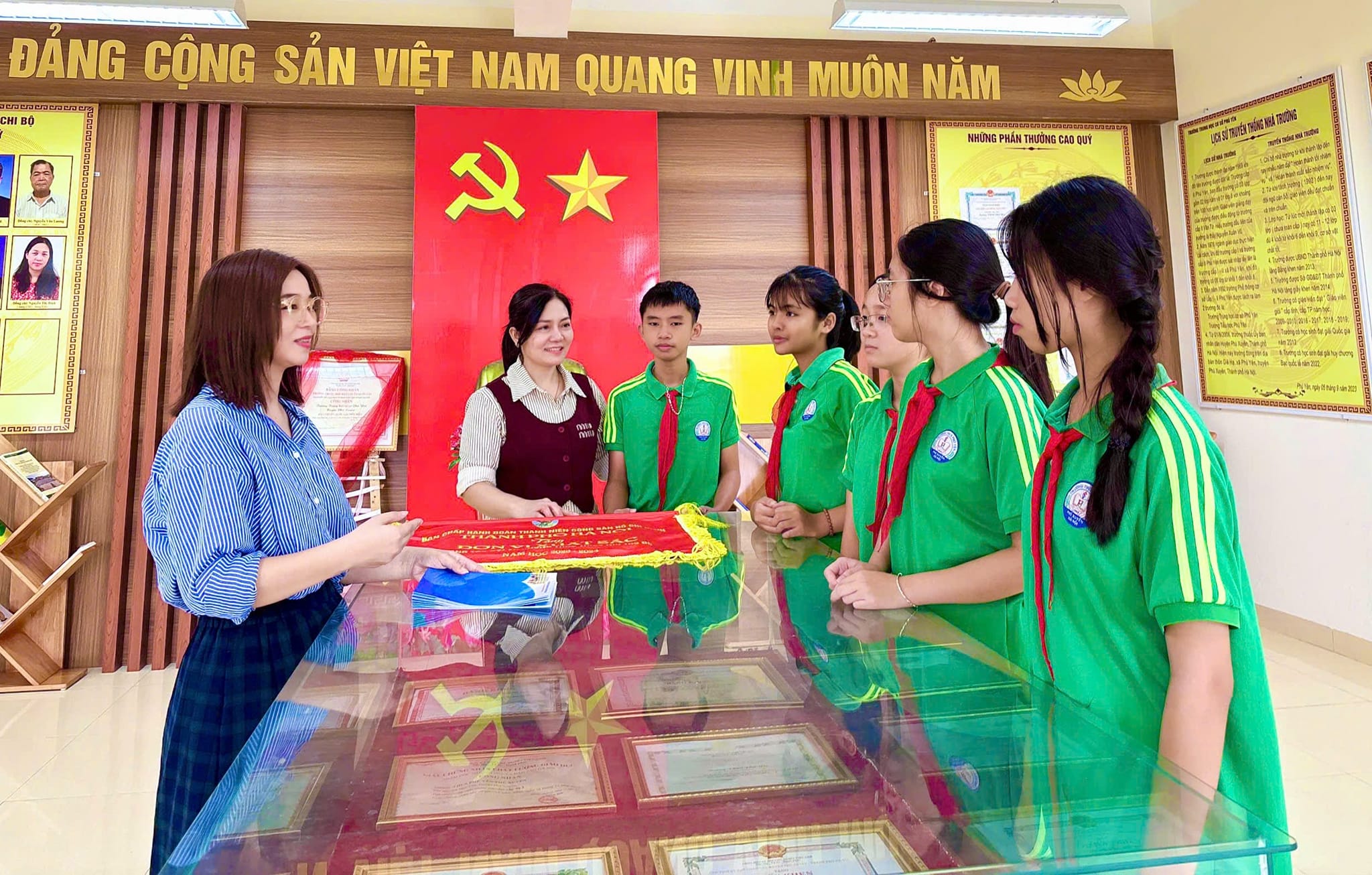 anh tin bai