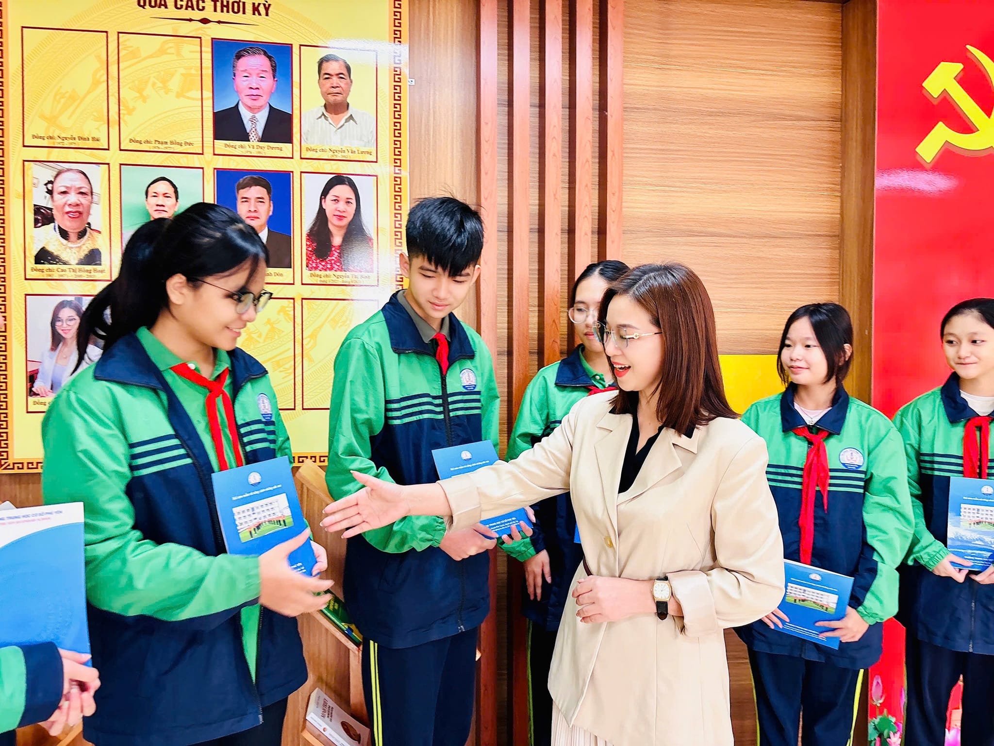 anh tin bai