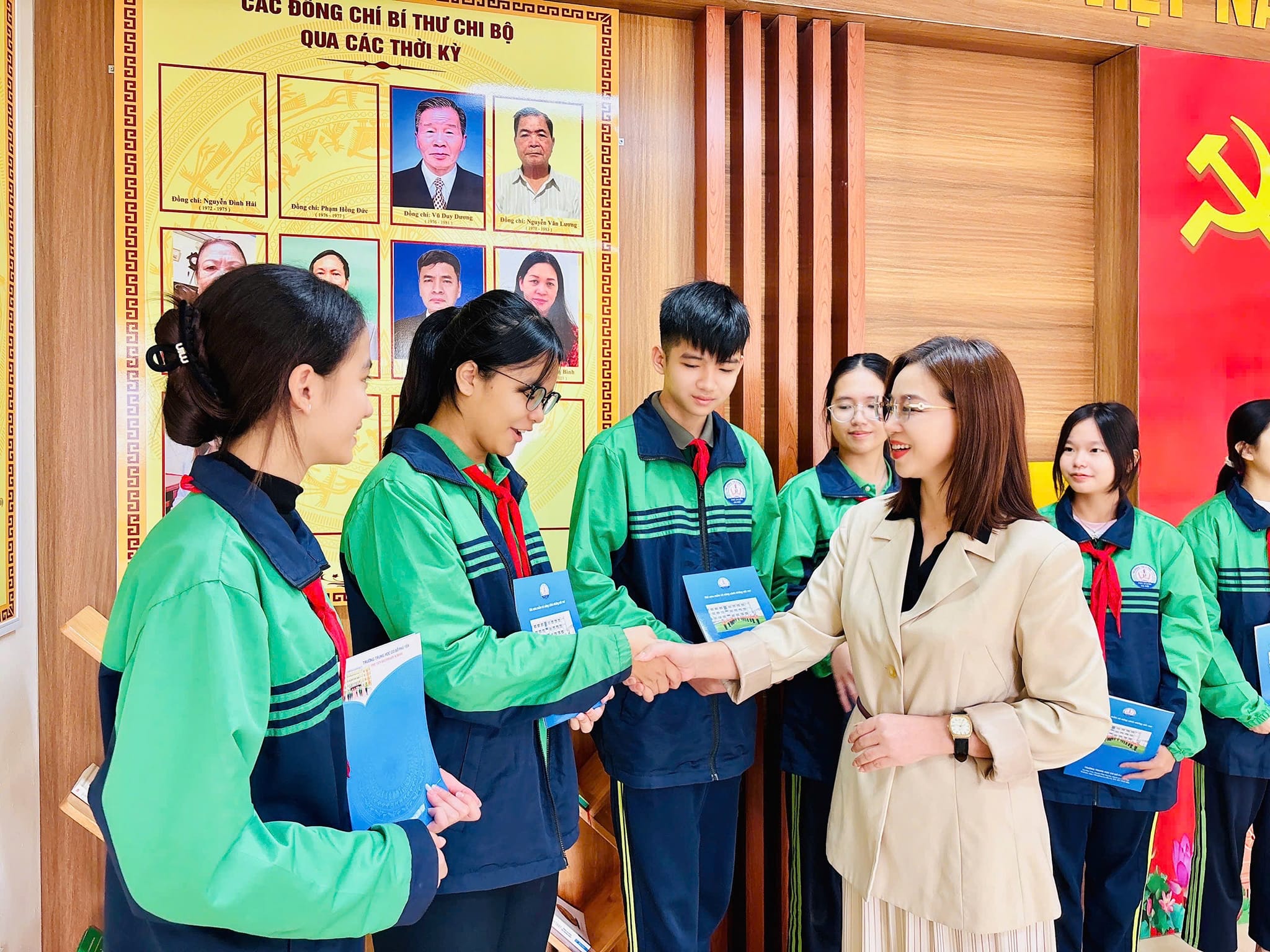 anh tin bai