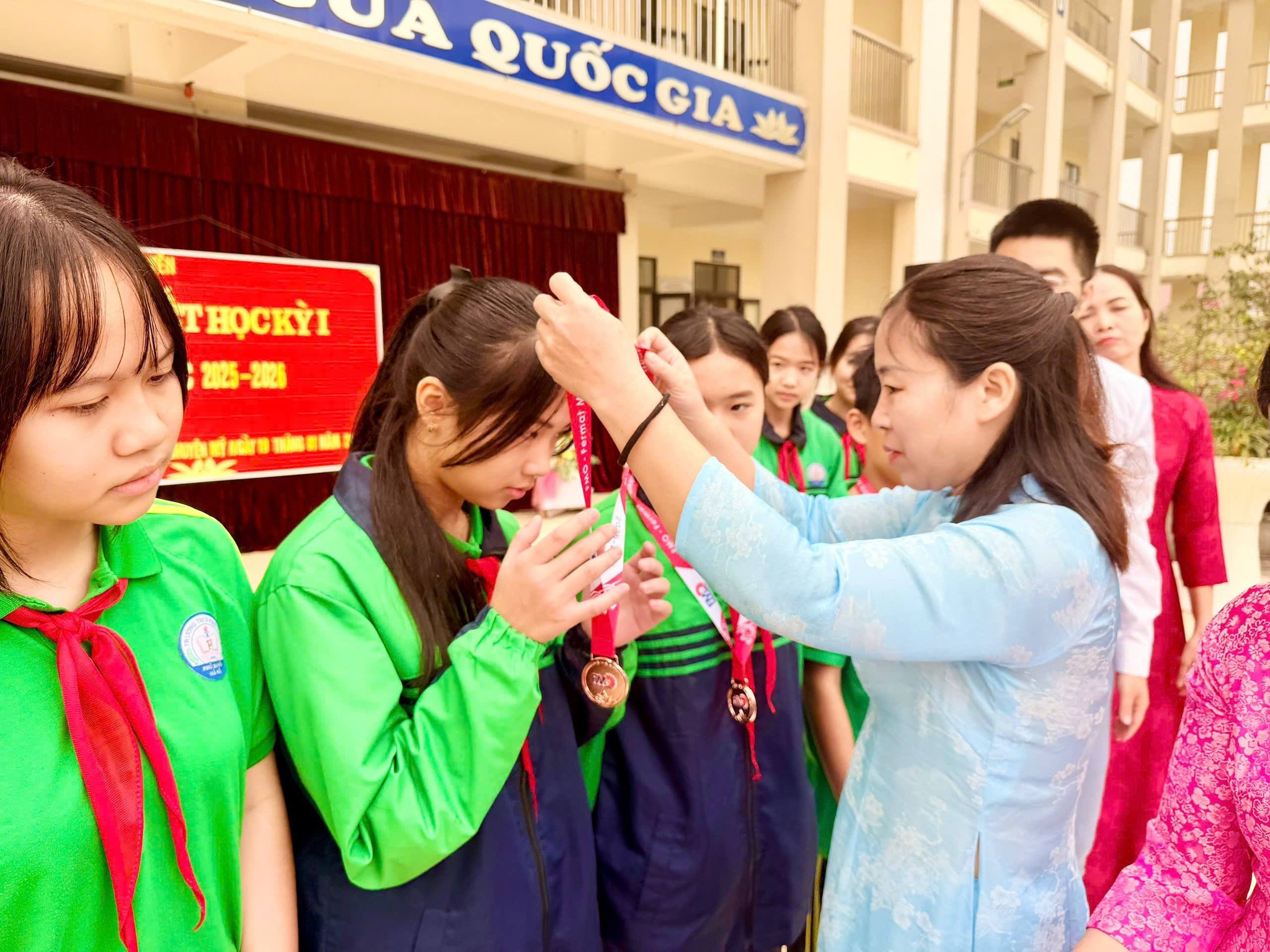 anh tin bai