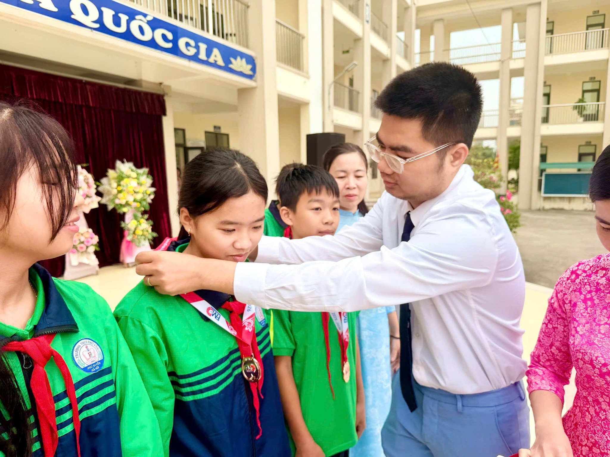 anh tin bai